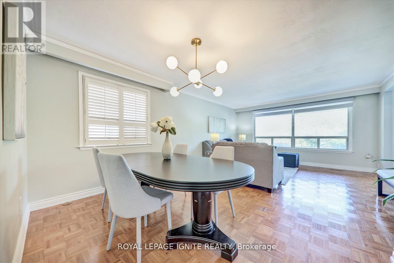 237 Blake Avenue, Toronto, Ontario  M2M 1B8 - Photo 7 - C12629798