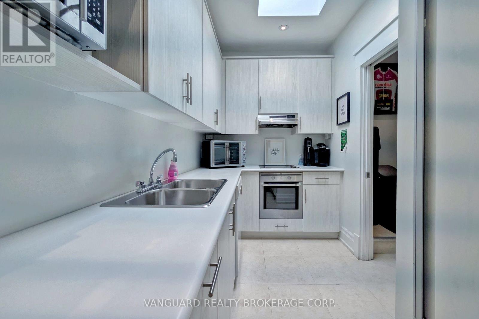 118 Avenue Road, Toronto, Ontario  M5R 2H4 - Photo 21 - C12629870