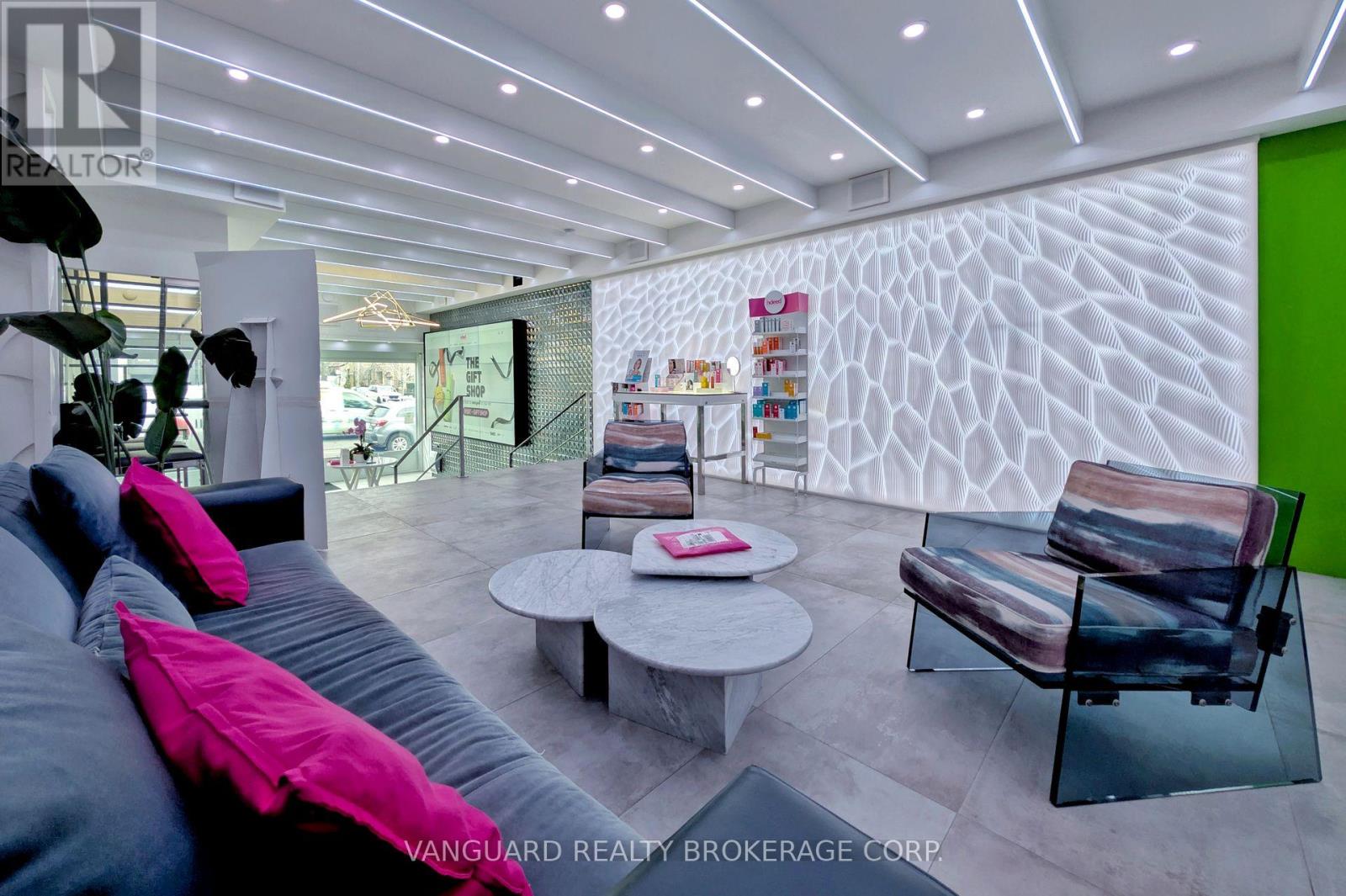 118 Avenue Road, Toronto, Ontario  M5R 2H4 - Photo 4 - C12629870