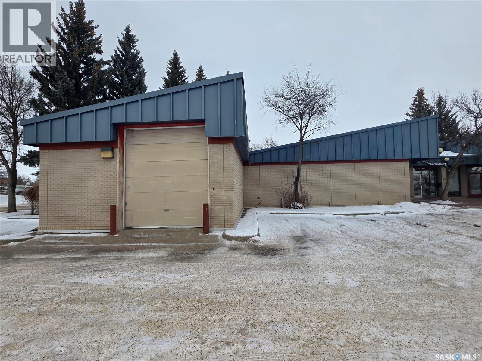 15 Dufferin STREET W, Swift Current, Saskatchewan
