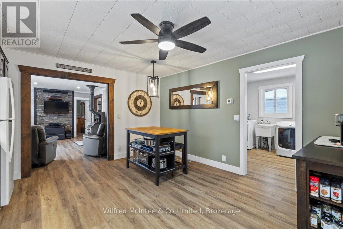 38 Allister Place, South Bruce Peninsula, Ontario N0H 2G0 - Photo 13 - X12608086