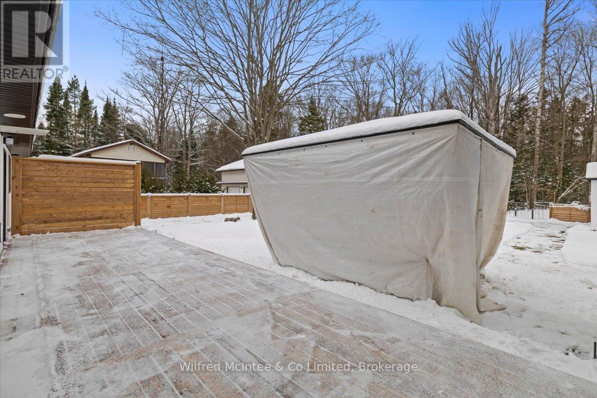 38 Allister Place, South Bruce Peninsula, Ontario N0H 2G0 - Photo 31 - X12608086