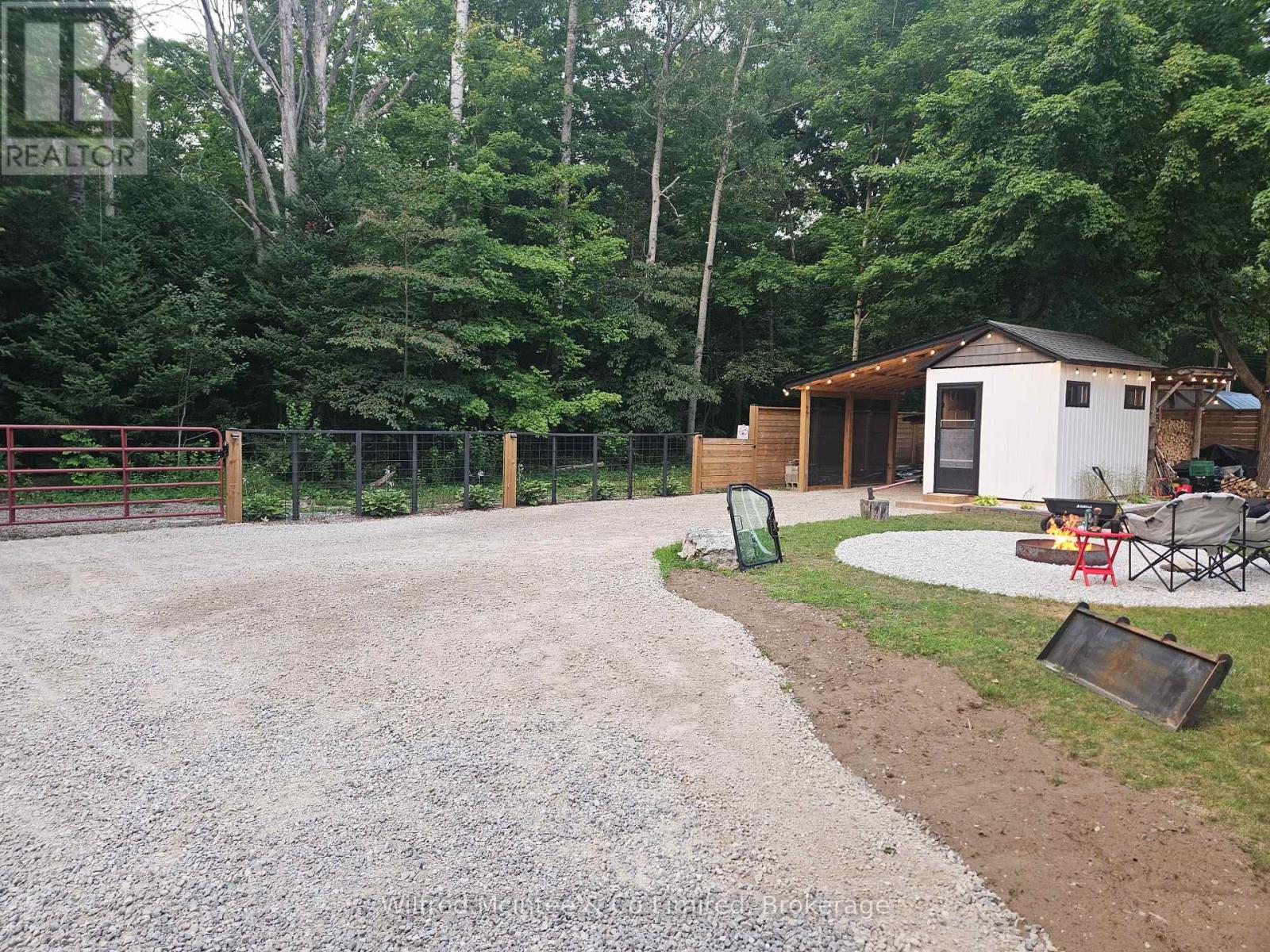 38 Allister Place, South Bruce Peninsula, Ontario N0H 2G0 - Photo 37 - X12608086