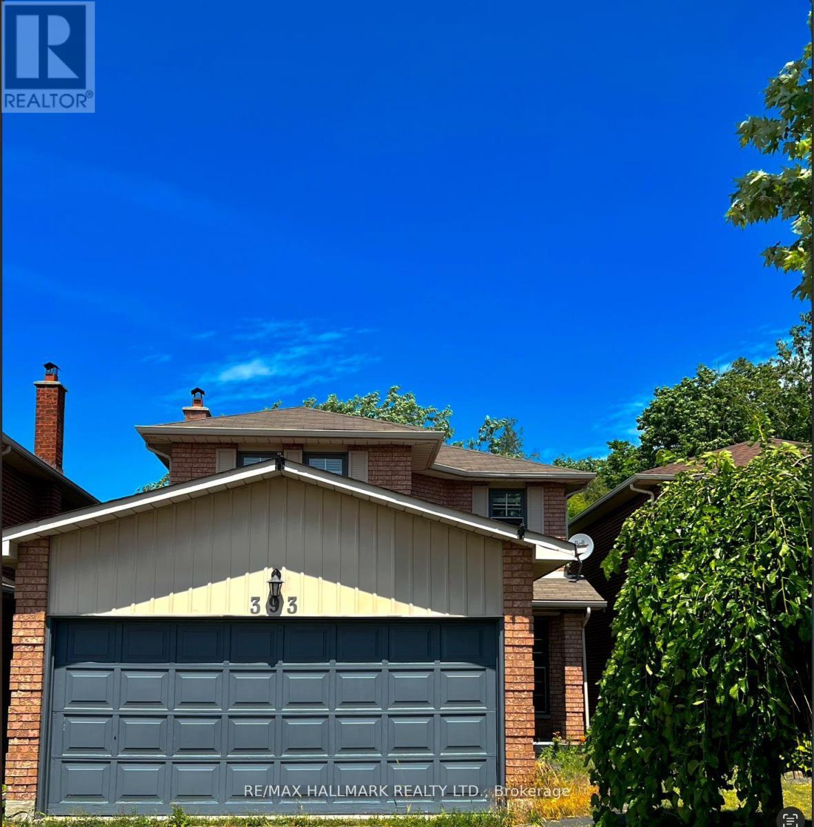 393 PICKERING CRESCENT, Newmarket, Ontario