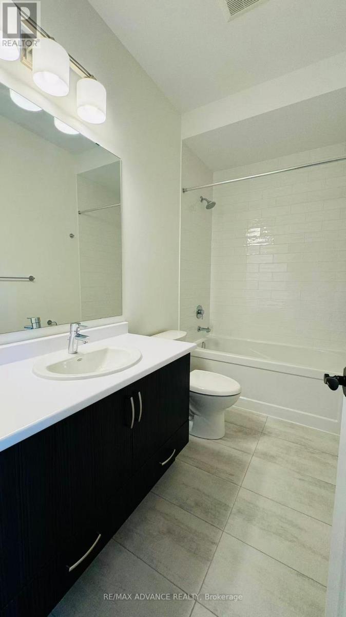 4201 Major Mackenzie Dr Drive, Markham, Ontario  L6C 3L5 - Photo 18 - N12629804