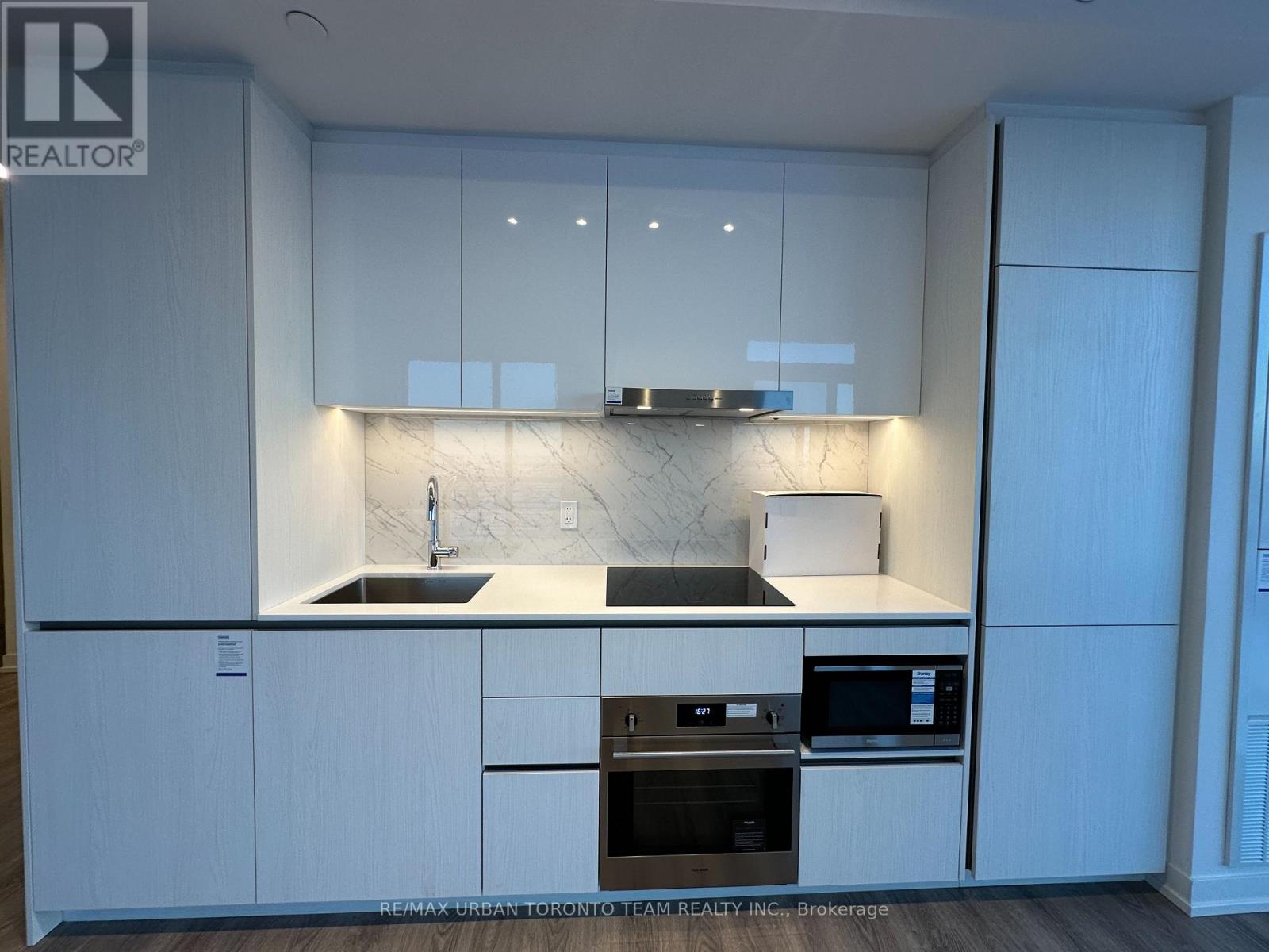 4302 - 8 Interchange Way, Vaughan, Ontario  L4K 5Z7 - Photo 6 - N12629832