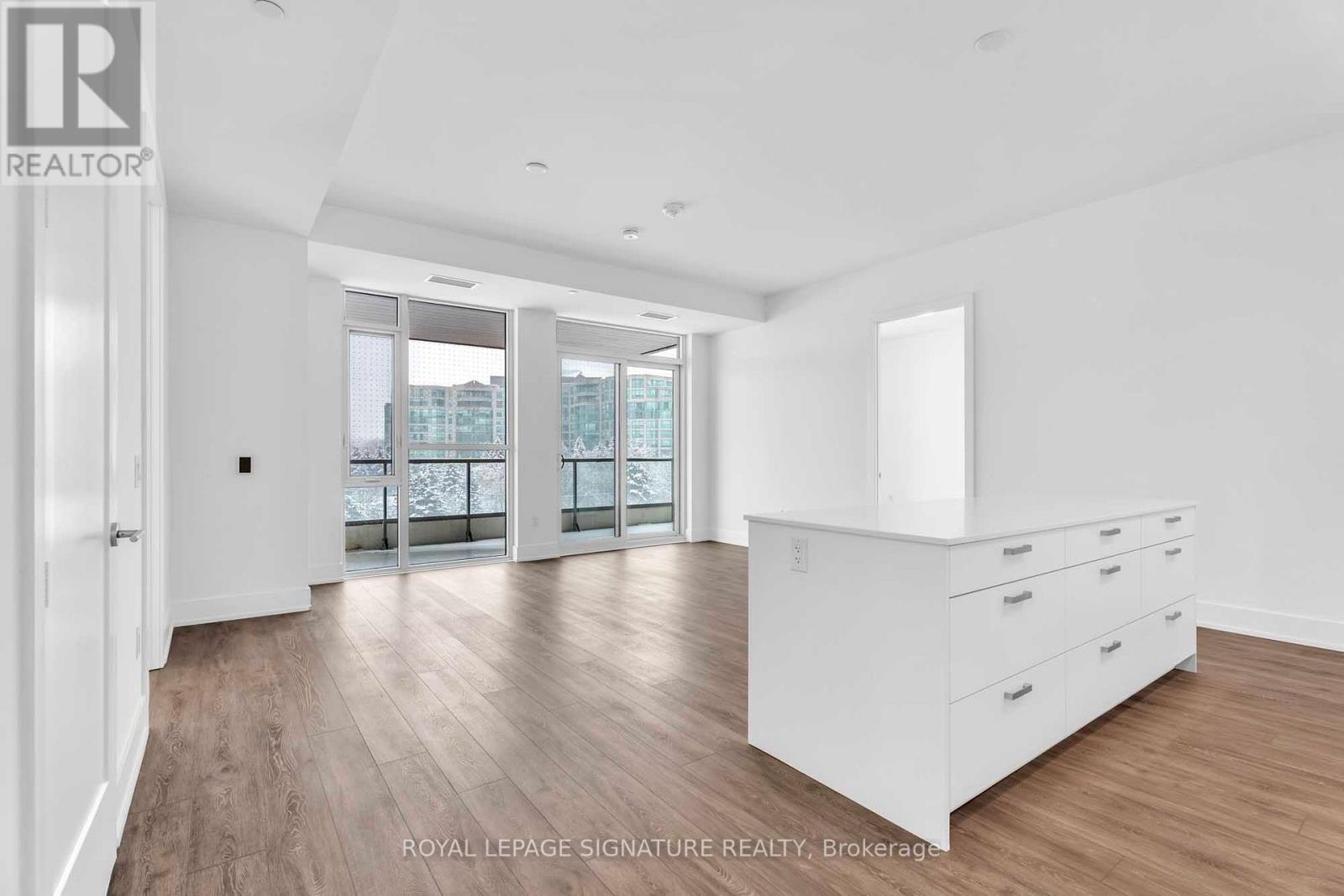 516 - 399 Royal Orchard Boulevard, Markham, Ontario  L3T 0H4 - Photo 4 - N12629850