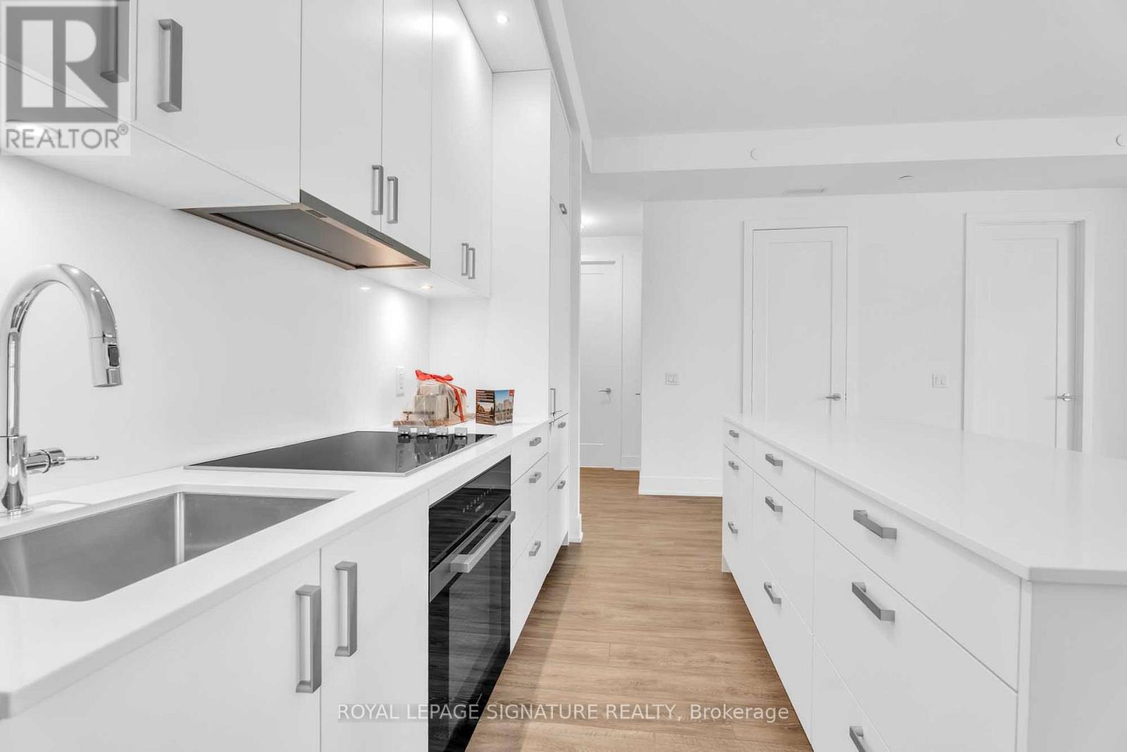 516 - 399 Royal Orchard Boulevard, Markham, Ontario  L3T 0H4 - Photo 6 - N12629850