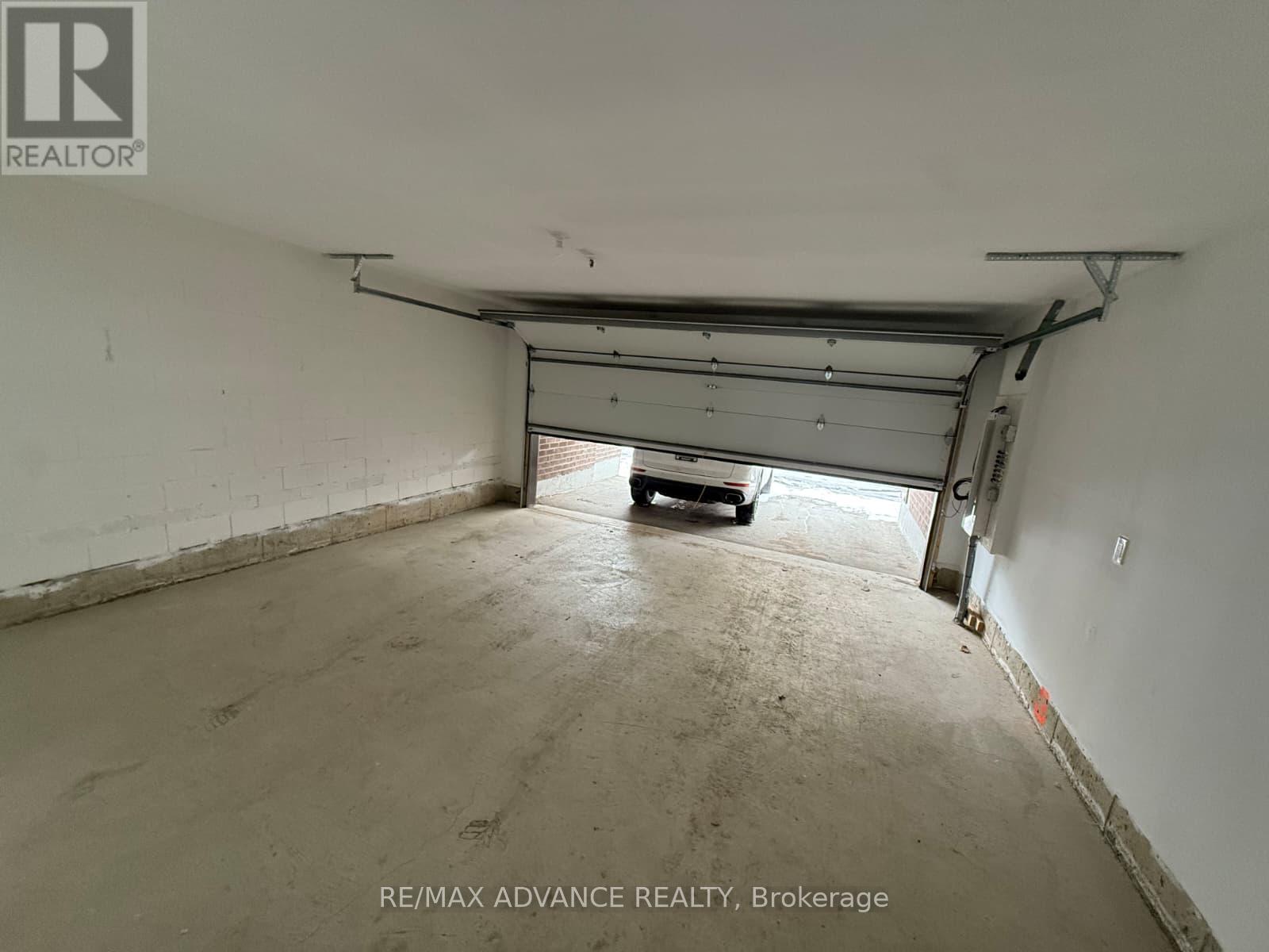 4201 Major Mackenzie Dr Drive, Markham, Ontario  L6C 3L5 - Photo 18 - N12629858