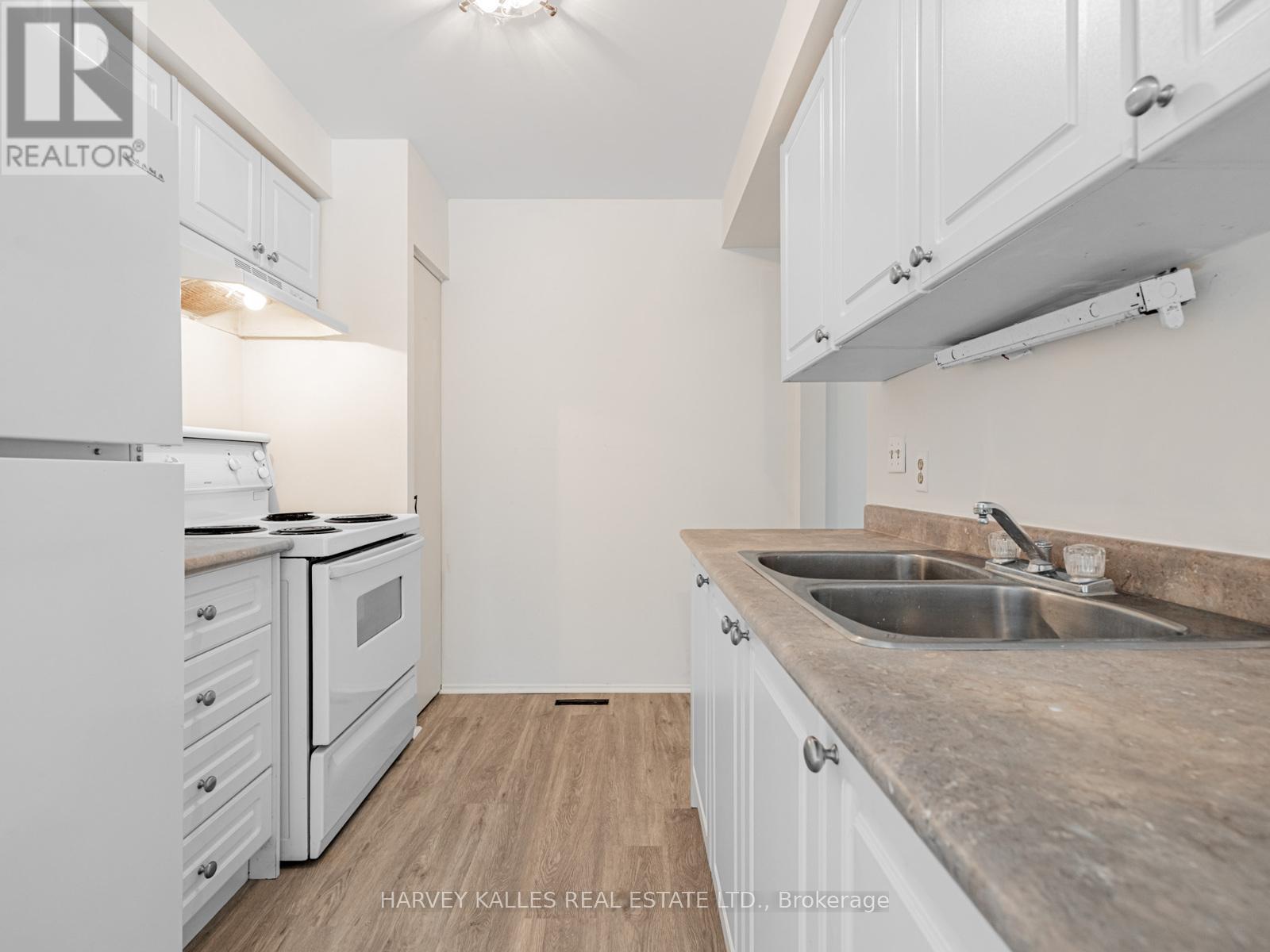 263 Browning Trail, Barrie, Ontario L4N 5C9 - Photo 13 - S12629876