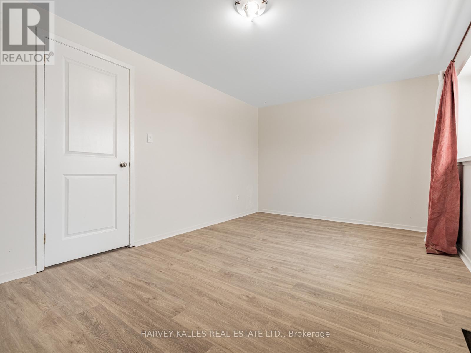 263 Browning Trail, Barrie, Ontario L4N 5C9 - Photo 16 - S12629876