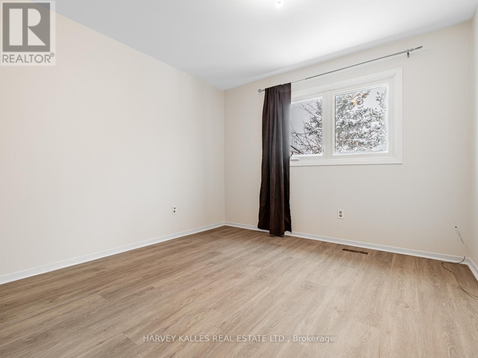 263 Browning Trail, Barrie, Ontario L4N 5C9 - Photo 19 - S12629876