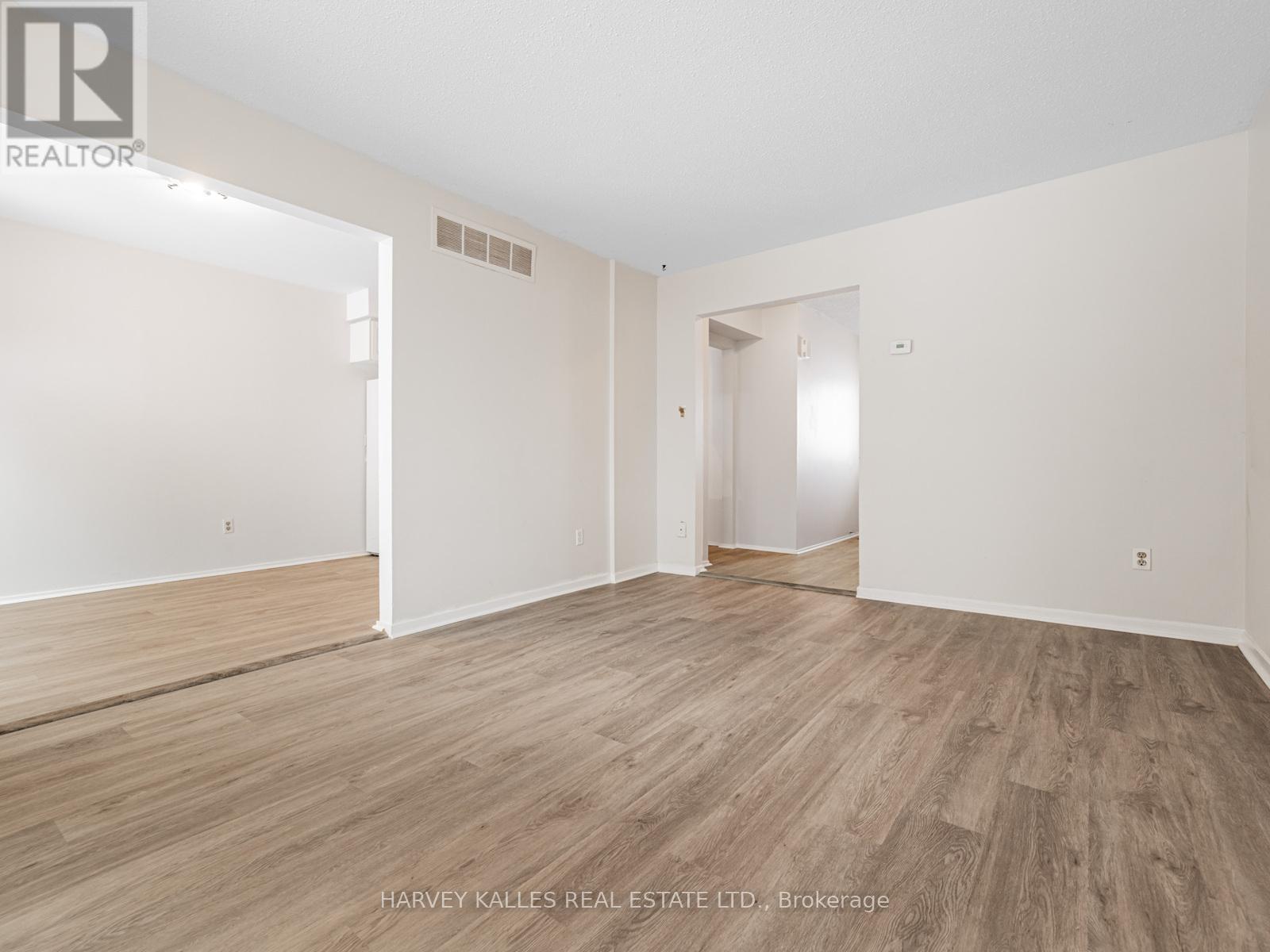 263 Browning Trail, Barrie, Ontario L4N 5C9 - Photo 5 - S12629876