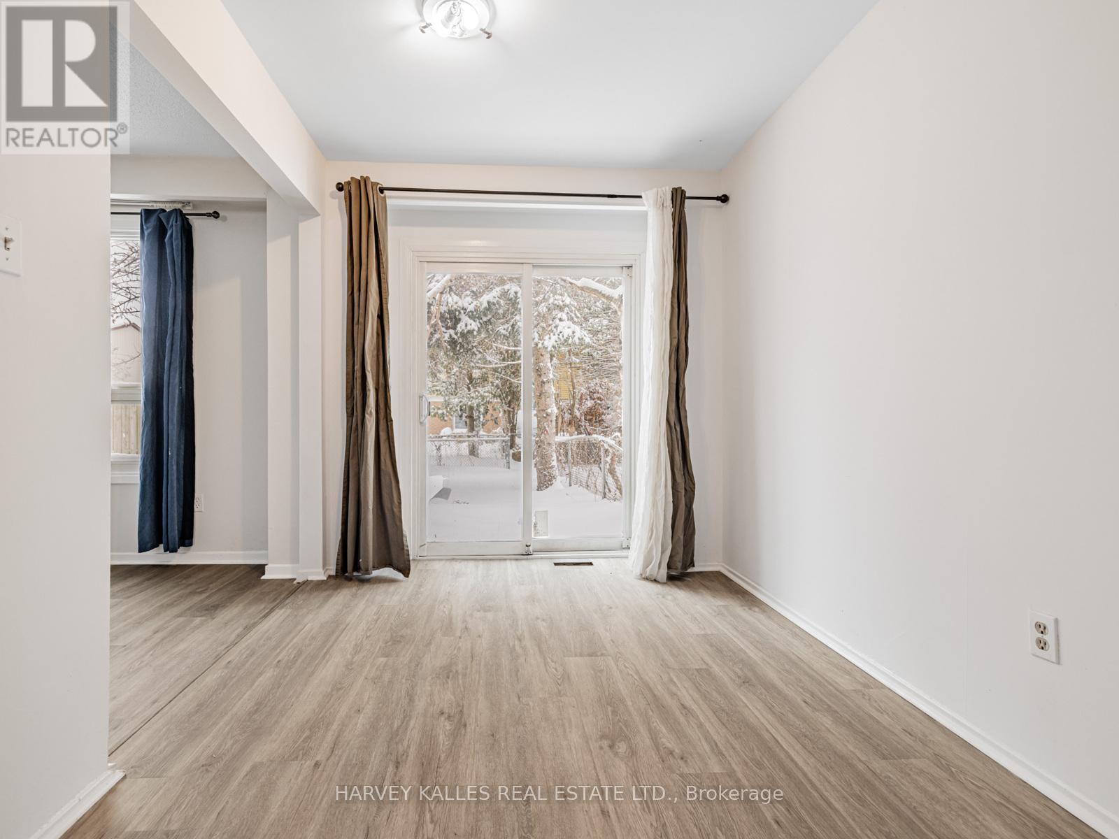 263 Browning Trail, Barrie, Ontario L4N 5C9 - Photo 9 - S12629876