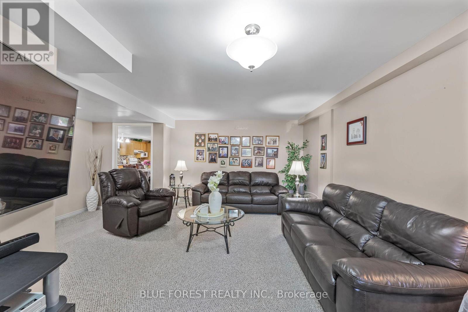 930 Railton Avenue, London East (East I), Ontario  N5V 4V7 - Photo 14 - X12422091