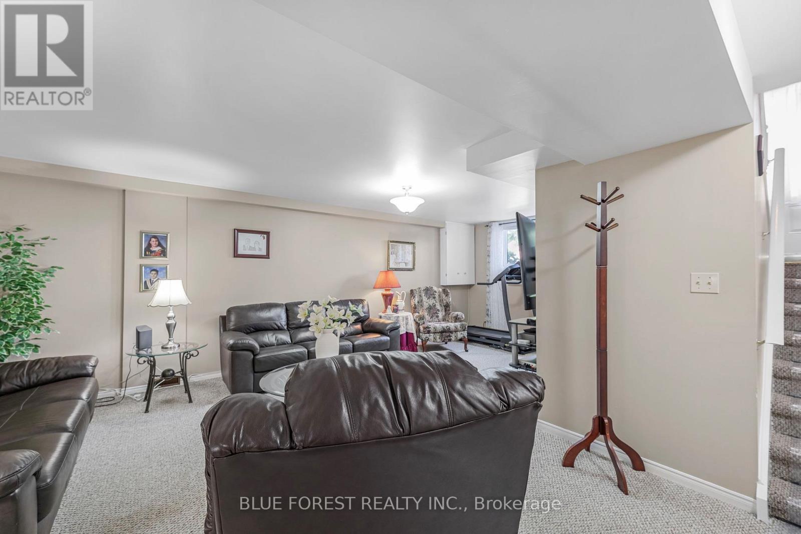 930 Railton Avenue, London East (East I), Ontario  N5V 4V7 - Photo 13 - X12422091