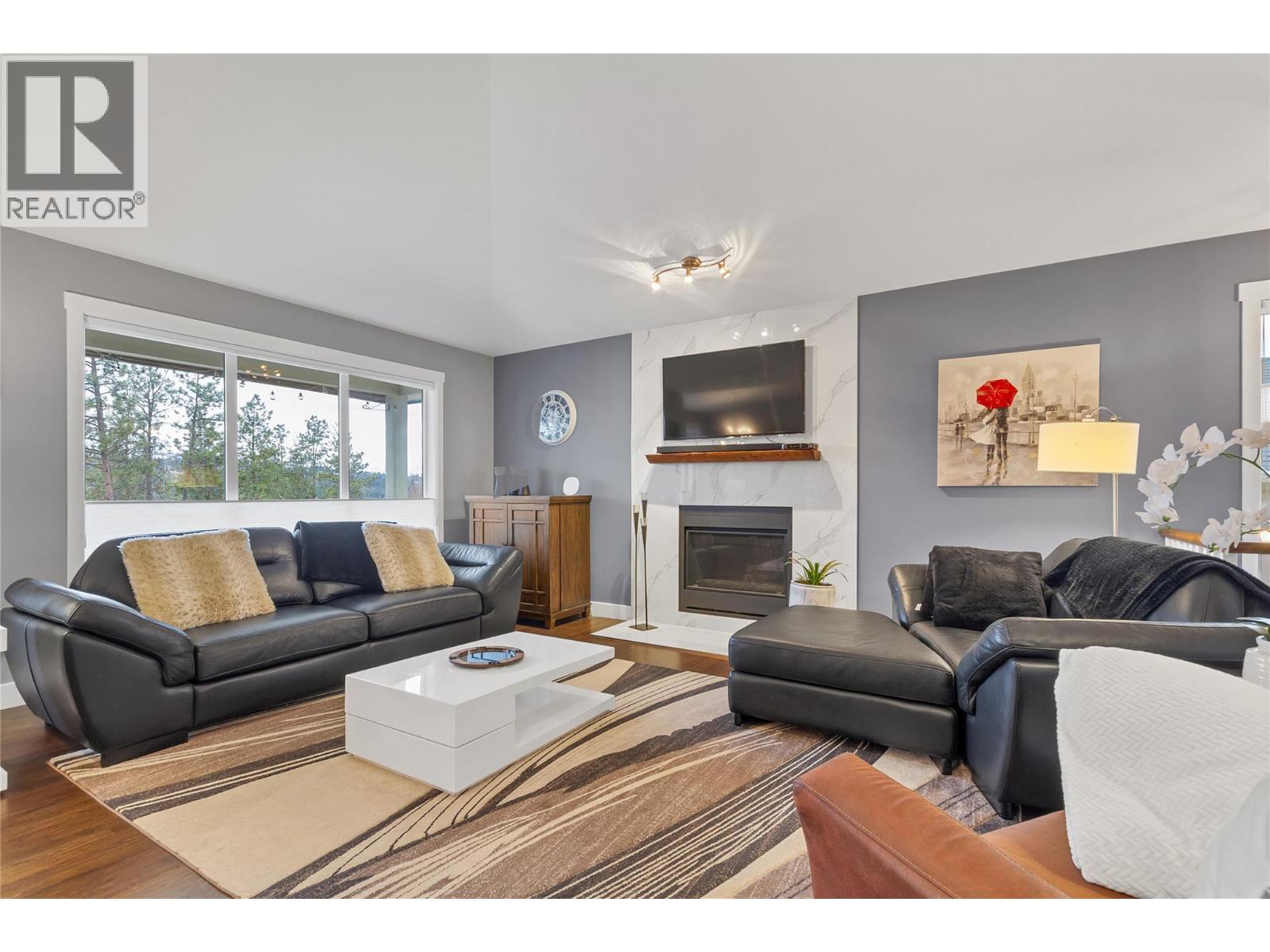 10412 Sherman Drive Lake Country Photo 5