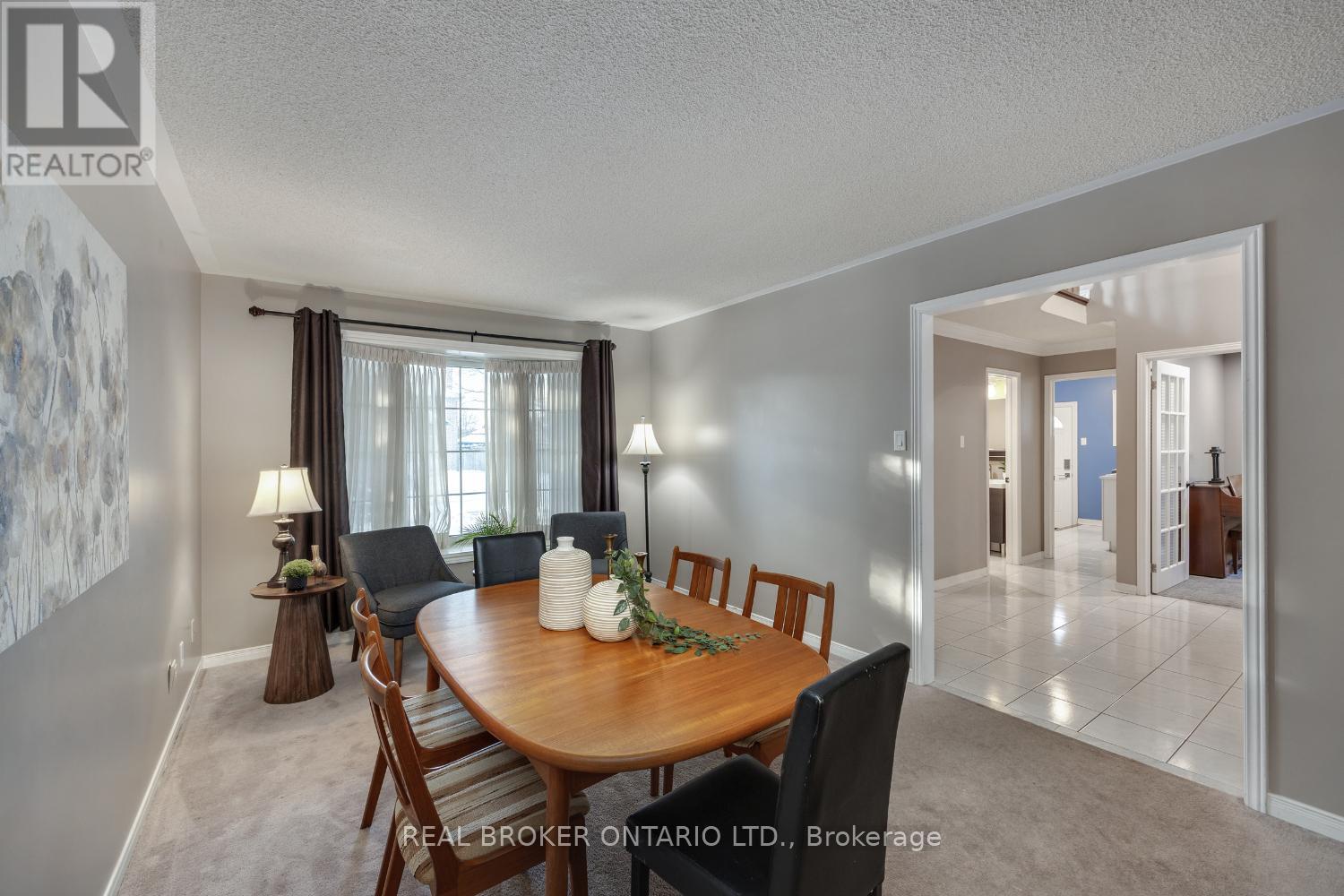 26 Falstaff Crescent, Whitby, Ontario  L1R 1W3 - Photo 10 - E12629956