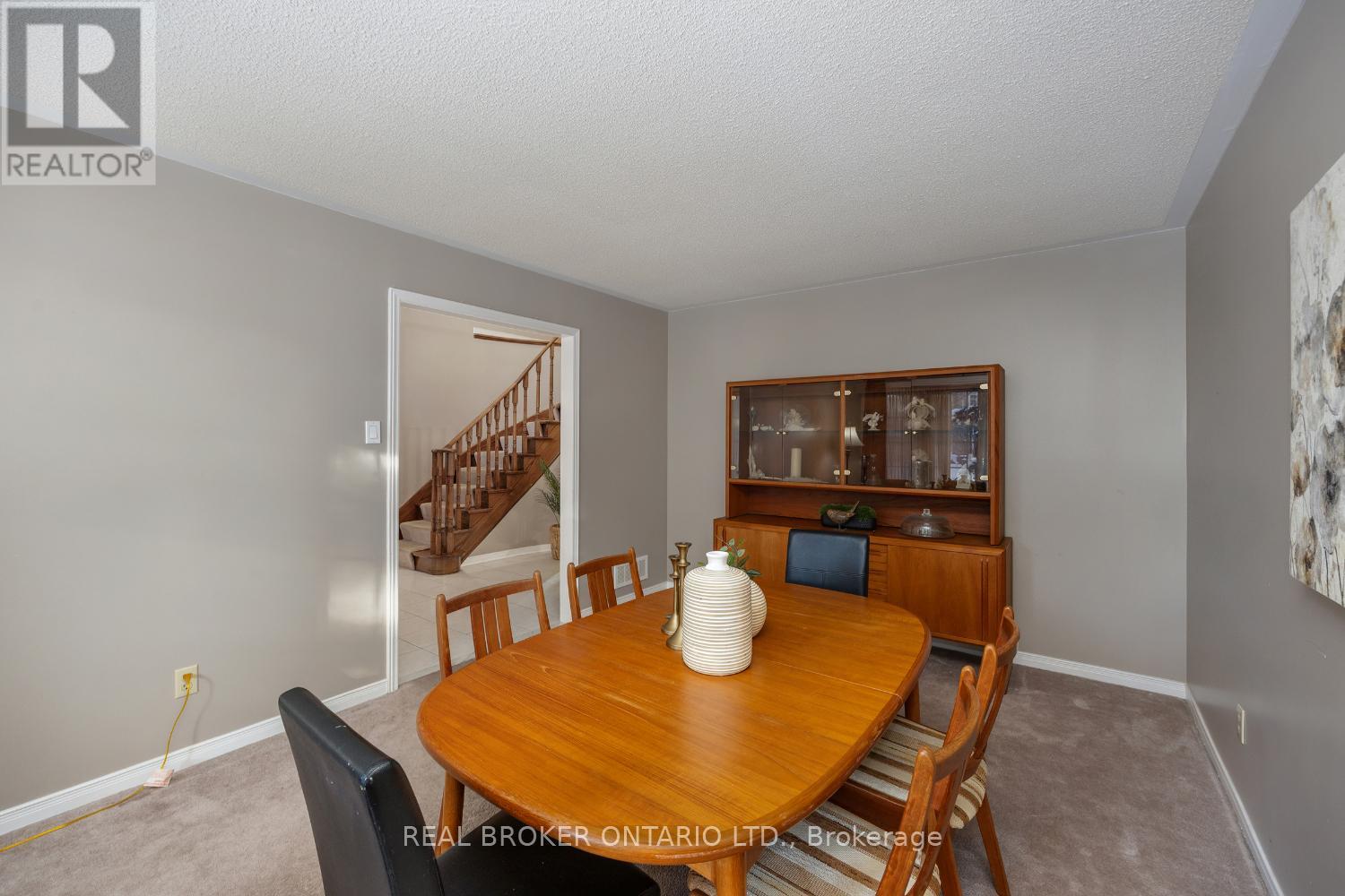 26 Falstaff Crescent, Whitby, Ontario  L1R 1W3 - Photo 12 - E12629956