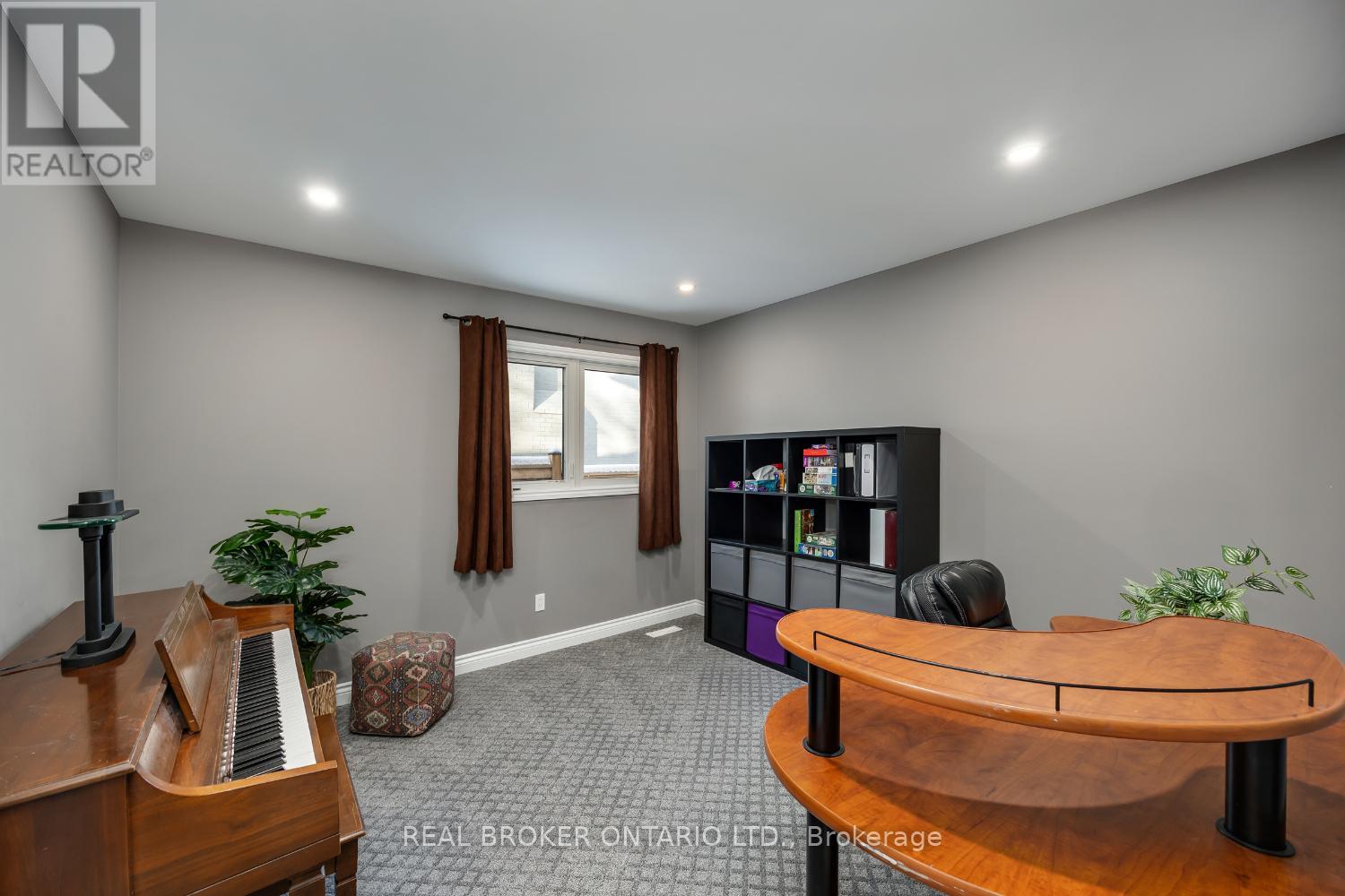 26 Falstaff Crescent, Whitby, Ontario  L1R 1W3 - Photo 16 - E12629956