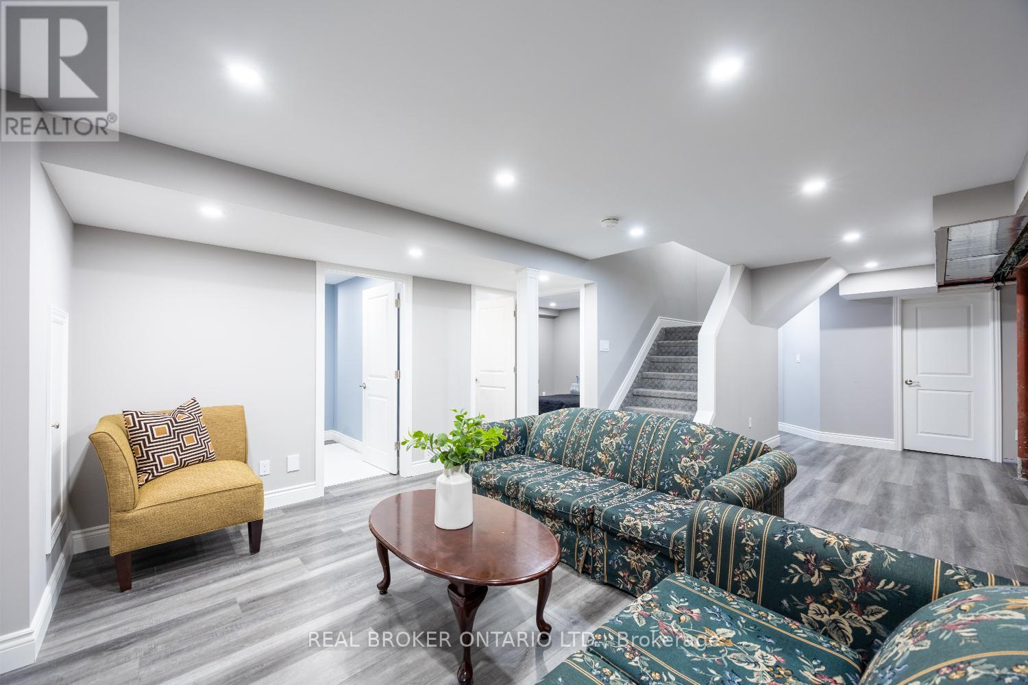 26 Falstaff Crescent, Whitby, Ontario  L1R 1W3 - Photo 42 - E12629956