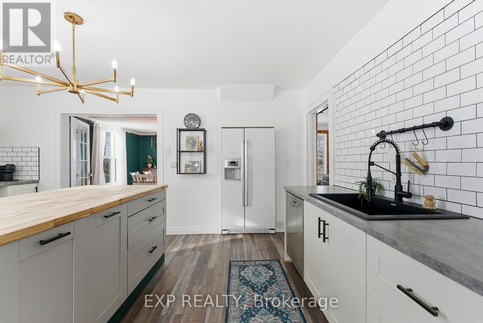 459 County Road 19, Prince Edward County, Ontario  K0K 1A0 - Photo 14 - X12629946