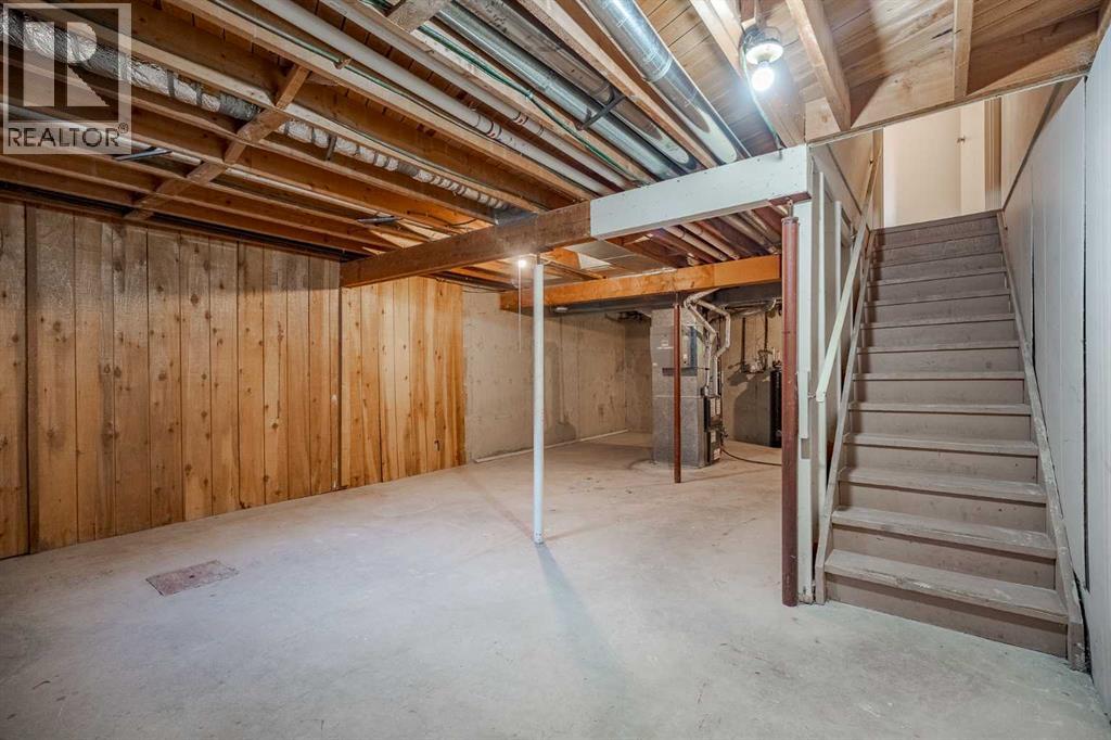 110, 330 Canterbury Drive Sw, Calgary, Alberta  T2W 1H6 - Photo 17 - A2270452