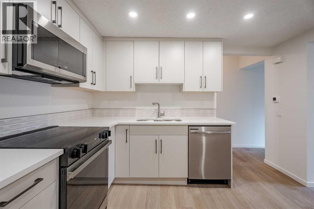 110, 330 Canterbury Drive Sw, Calgary, Alberta  T2W 1H6 - Photo 10 - A2270452