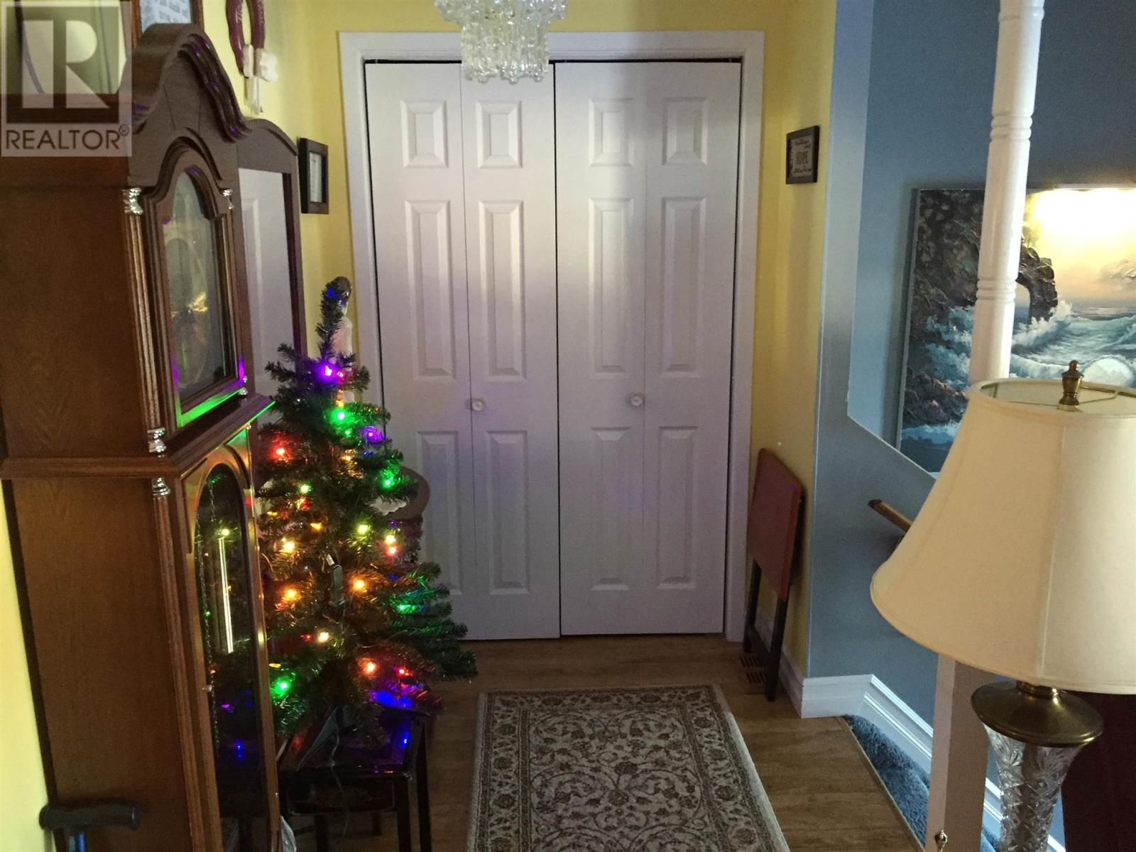 4 Albert St, Elliot Lake, Ontario  P5A 2Y8 - Photo 17 - SM253463