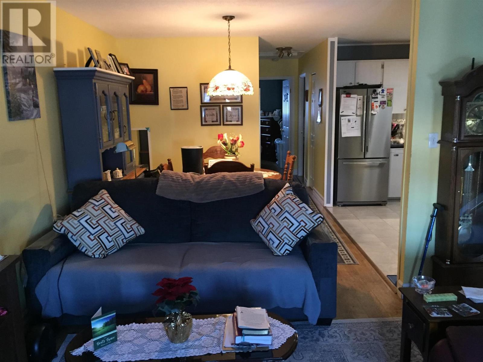 4 Albert St, Elliot Lake, Ontario  P5A 2Y8 - Photo 3 - SM253463