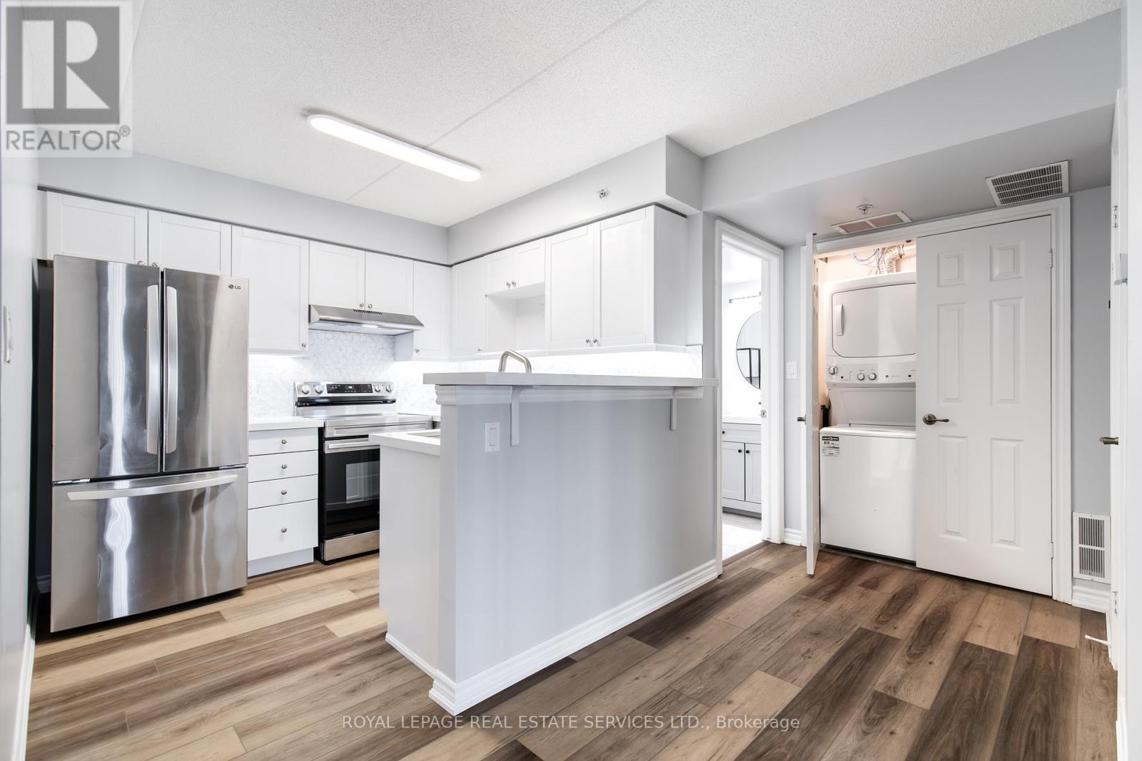 308 - 1480 Bishops Gate, Oakville, Ontario  L6M 4N4 - Photo 32 - W12629802