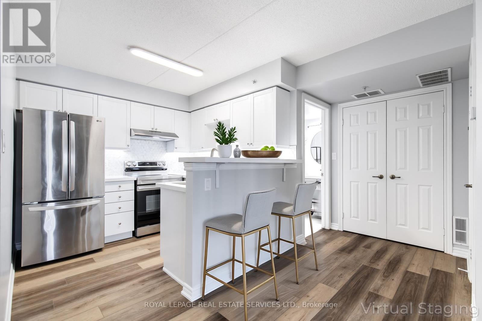 308 - 1480 Bishops Gate, Oakville, Ontario  L6M 4N4 - Photo 8 - W12629802