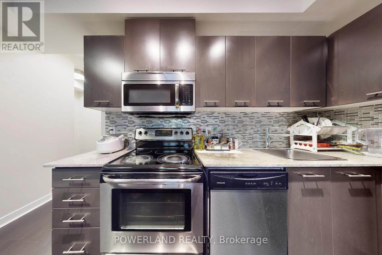 2609 - 360 Square One Drive, Mississauga, Ontario L5B 0G7 - Photo 5 - W12629818