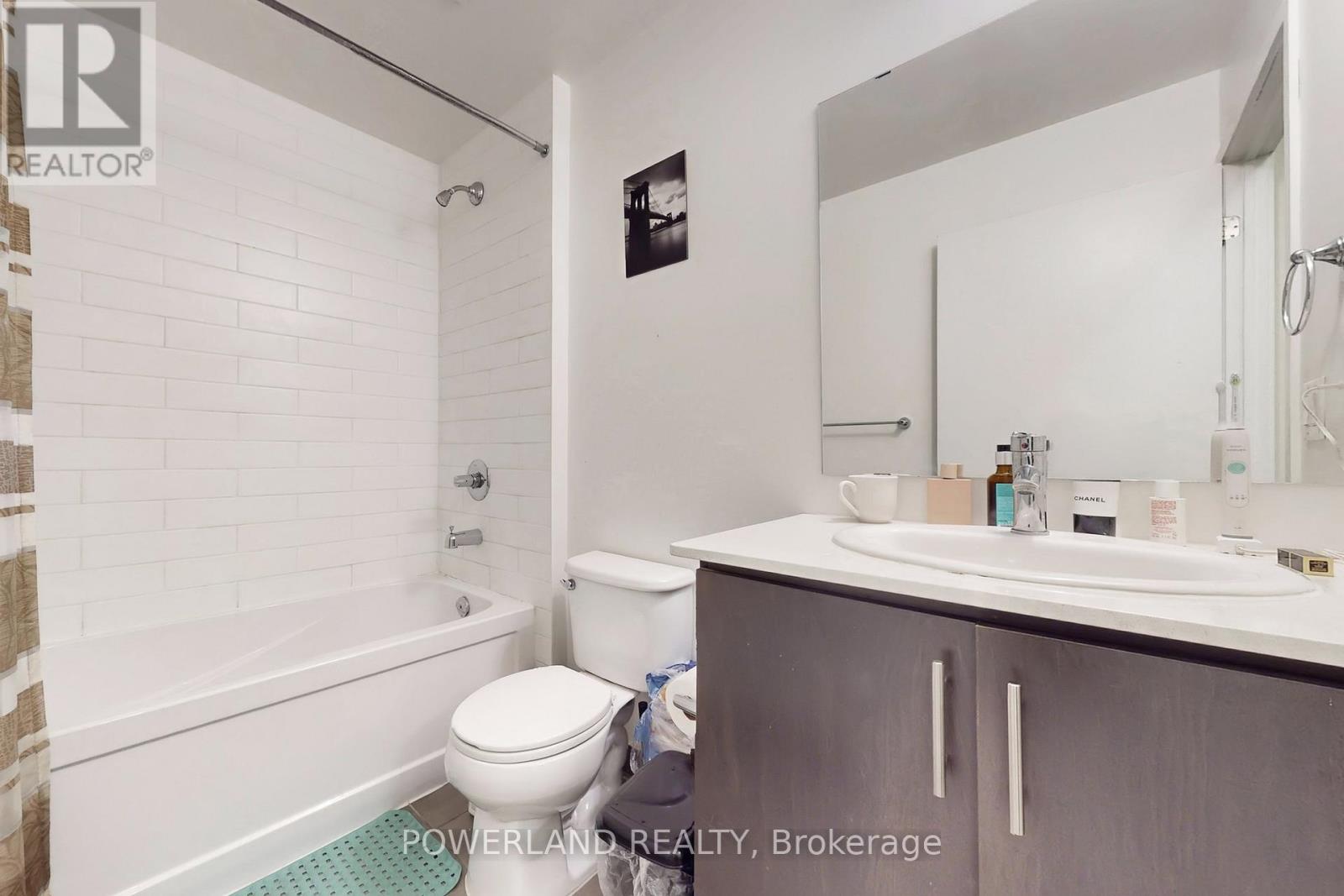 2609 - 360 Square One Drive, Mississauga, Ontario L5B 0G7 - Photo 8 - W12629818