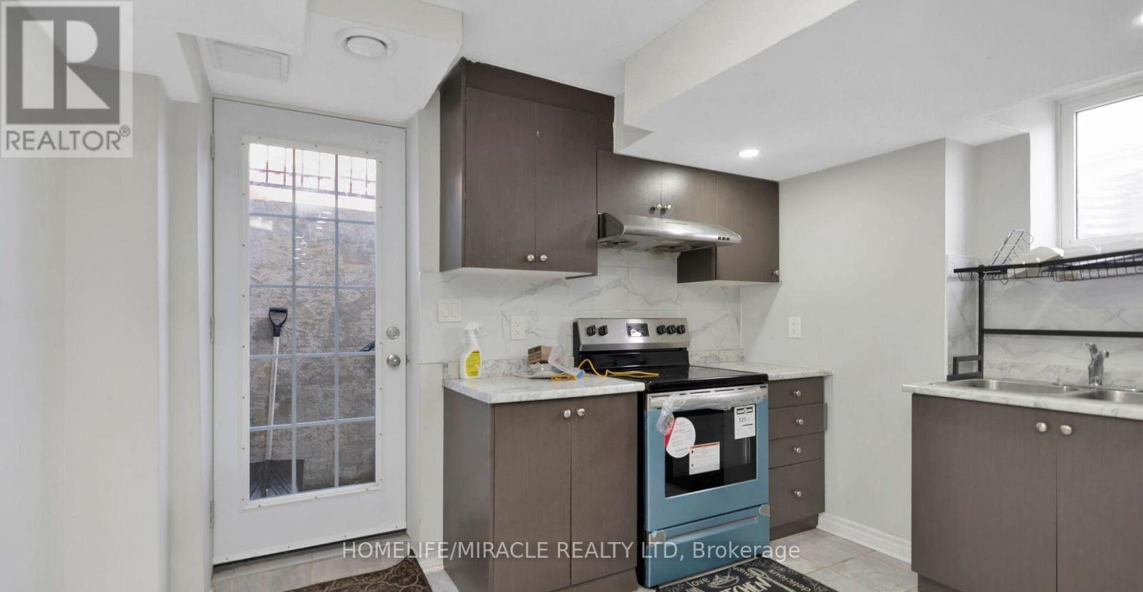 Basement - 77 Owlridge Drive, Brampton, Ontario  L6X 0M4 - Photo 8 - W12629826