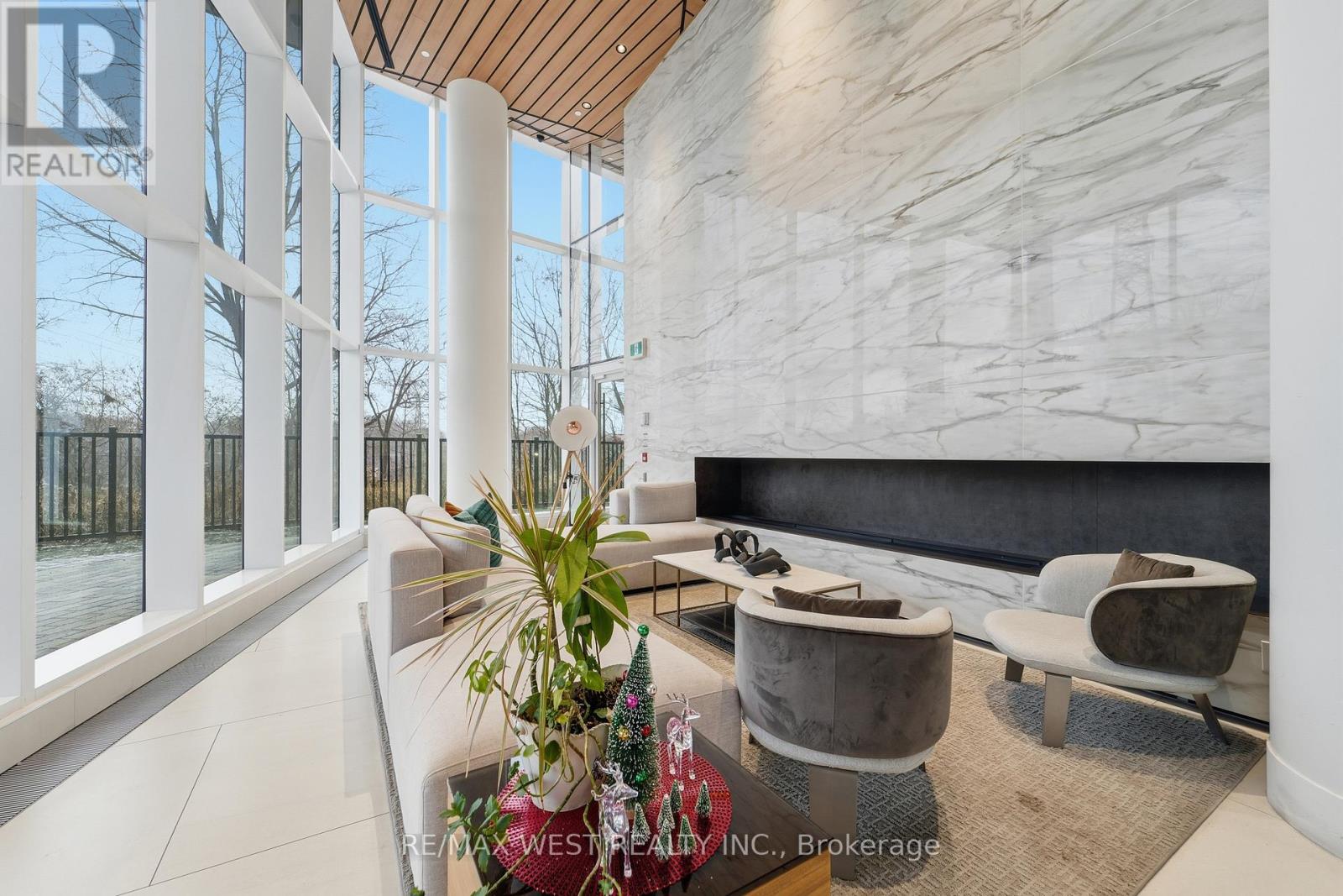 603 - 20 Brin Drive, Toronto (Edenbridge-Humber Valley), Ontario  M8X 0B2 - Photo 3 - W12629834