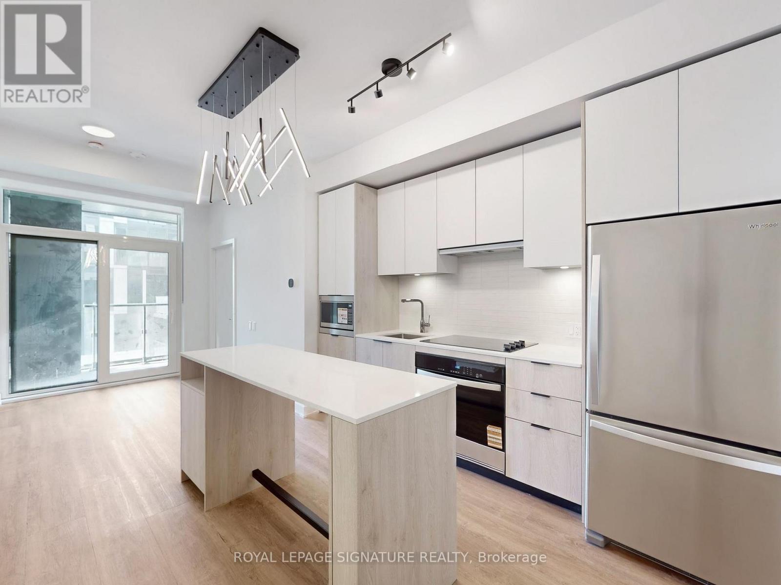 818 - 1007 The Queensway, Toronto (Islington-City Centre West), Ontario  M8Z 6C7 - Photo 5 - W12629836