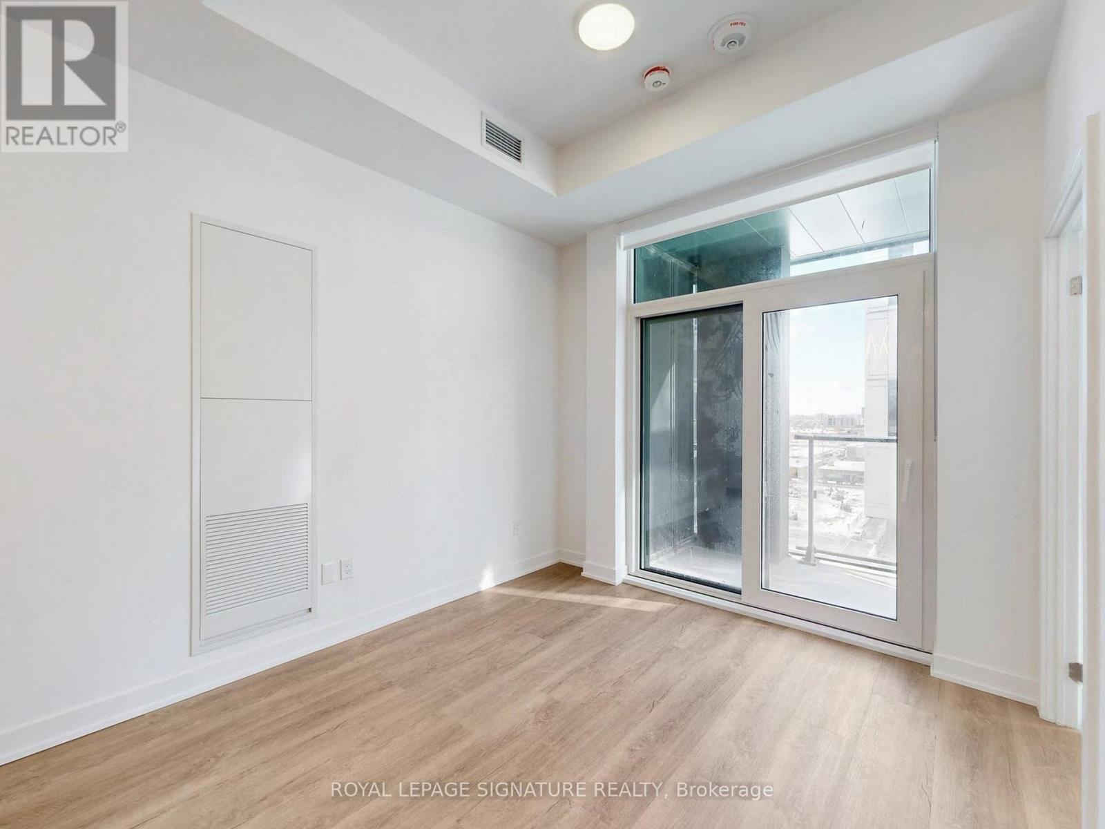 818 - 1007 The Queensway, Toronto (Islington-City Centre West), Ontario  M8Z 6C7 - Photo 6 - W12629836