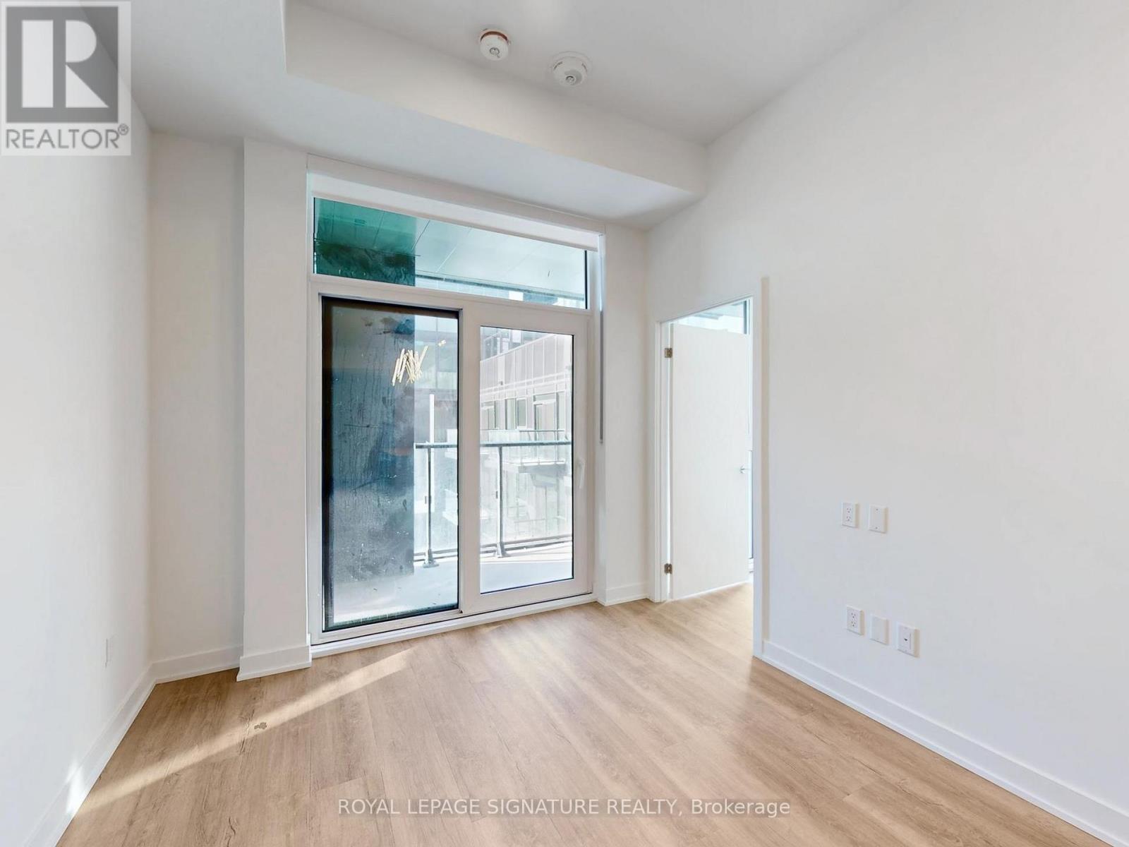 818 - 1007 The Queensway, Toronto (Islington-City Centre West), Ontario  M8Z 6C7 - Photo 8 - W12629836