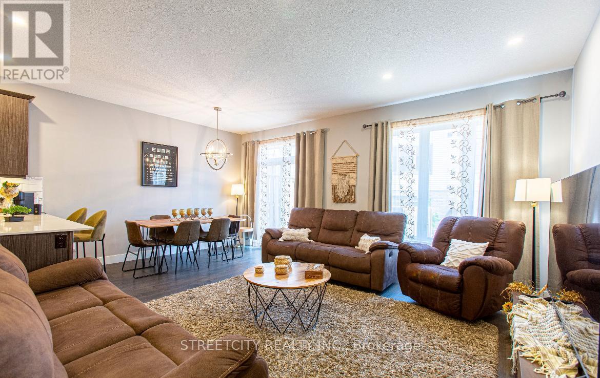 84 - 2070 Meadowgate Boulevard E, London South, Ontario  N6M 0H5 - Photo 2 - X12629880