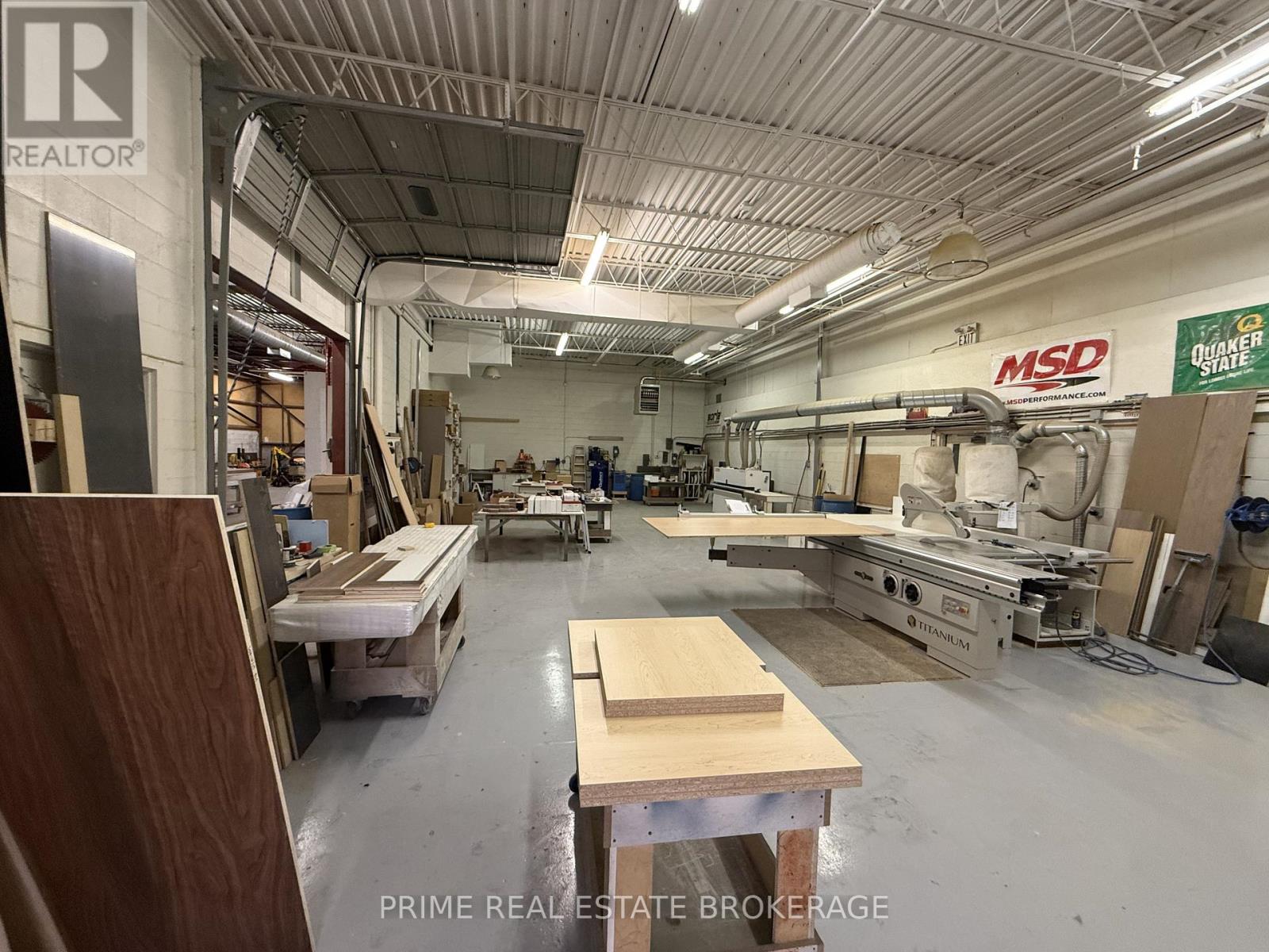 Front - 312 Sovereign Road, London East, Ontario  N6M 1A7 - Photo 11 - X12629982