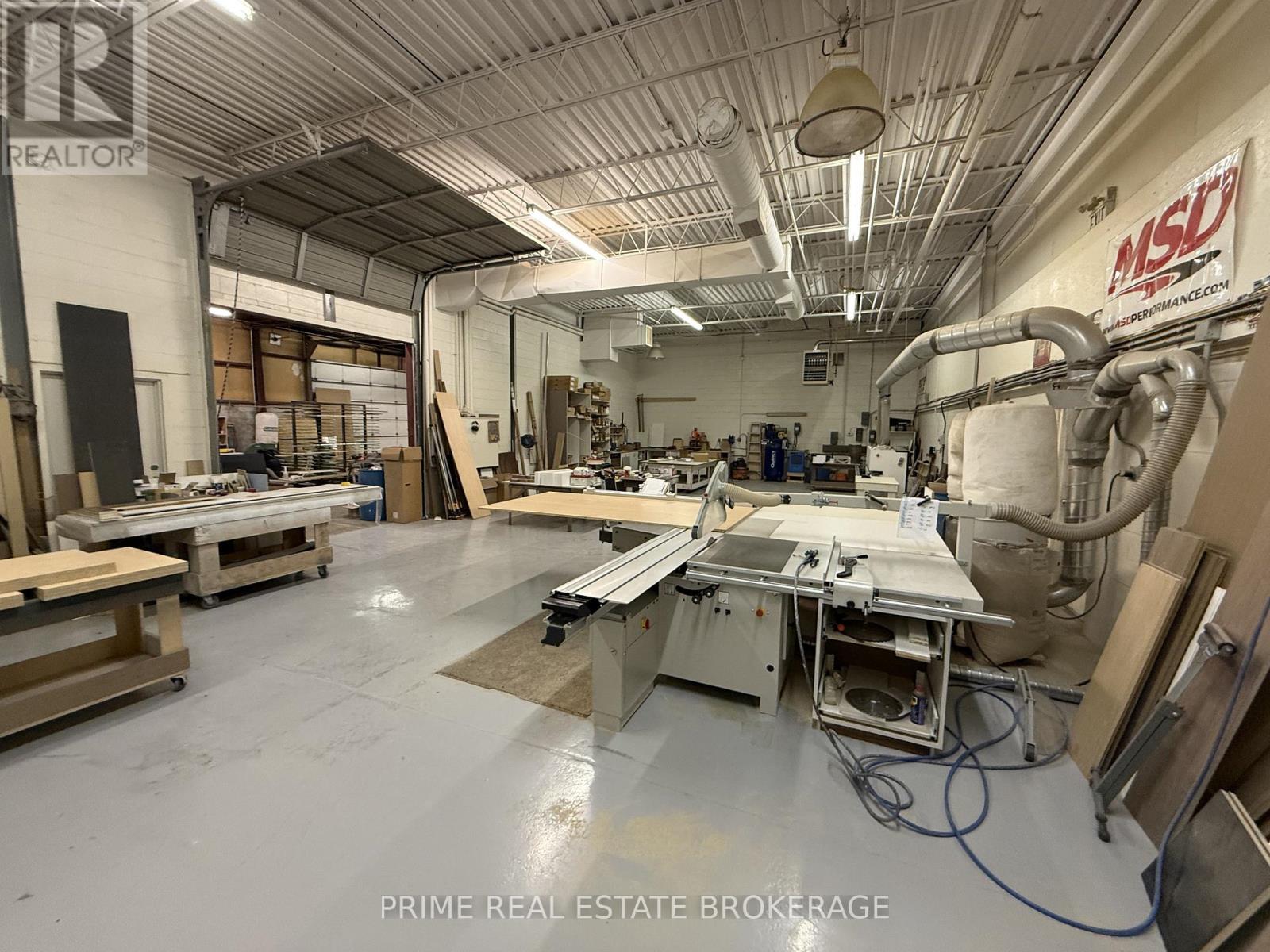 Front - 312 Sovereign Road, London East, Ontario  N6M 1A7 - Photo 13 - X12629982