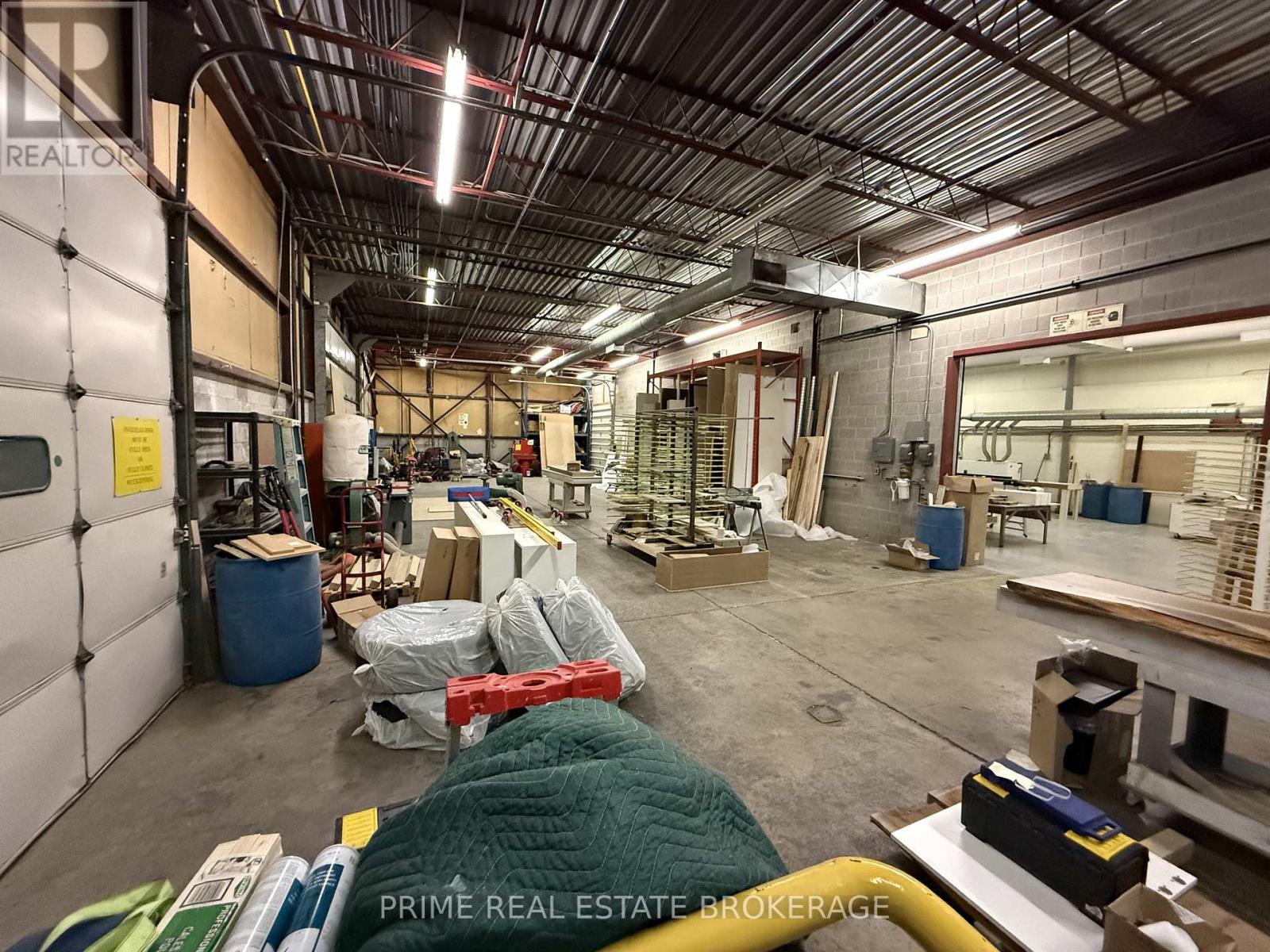 Front - 312 Sovereign Road, London East, Ontario  N6M 1A7 - Photo 15 - X12629982