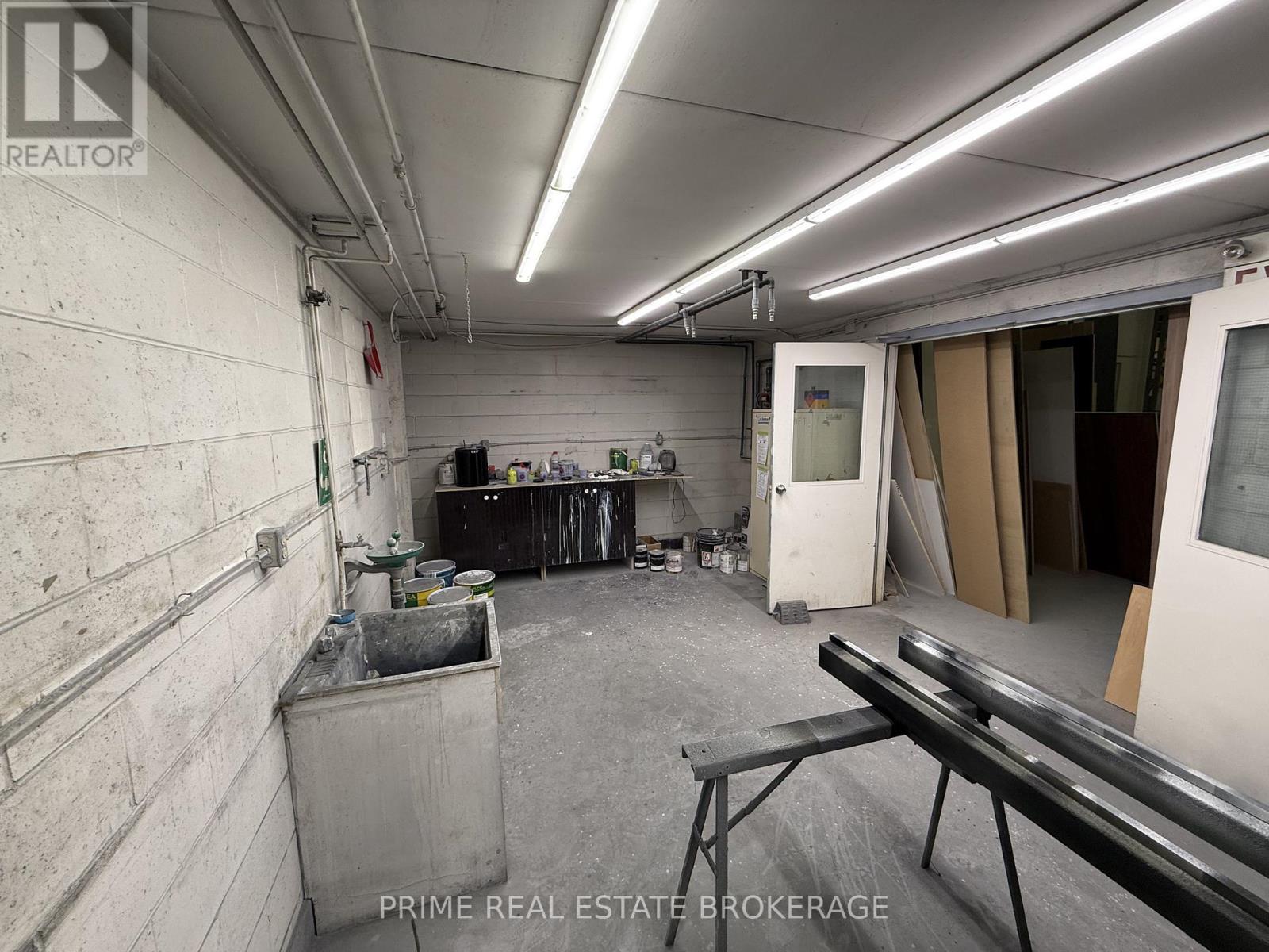 Front - 312 Sovereign Road, London East, Ontario  N6M 1A7 - Photo 23 - X12629982