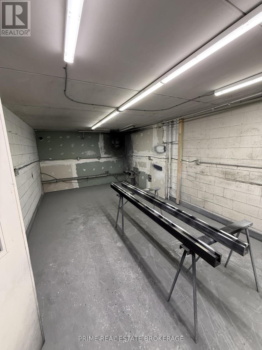 Front - 312 Sovereign Road, London East, Ontario  N6M 1A7 - Photo 24 - X12629982