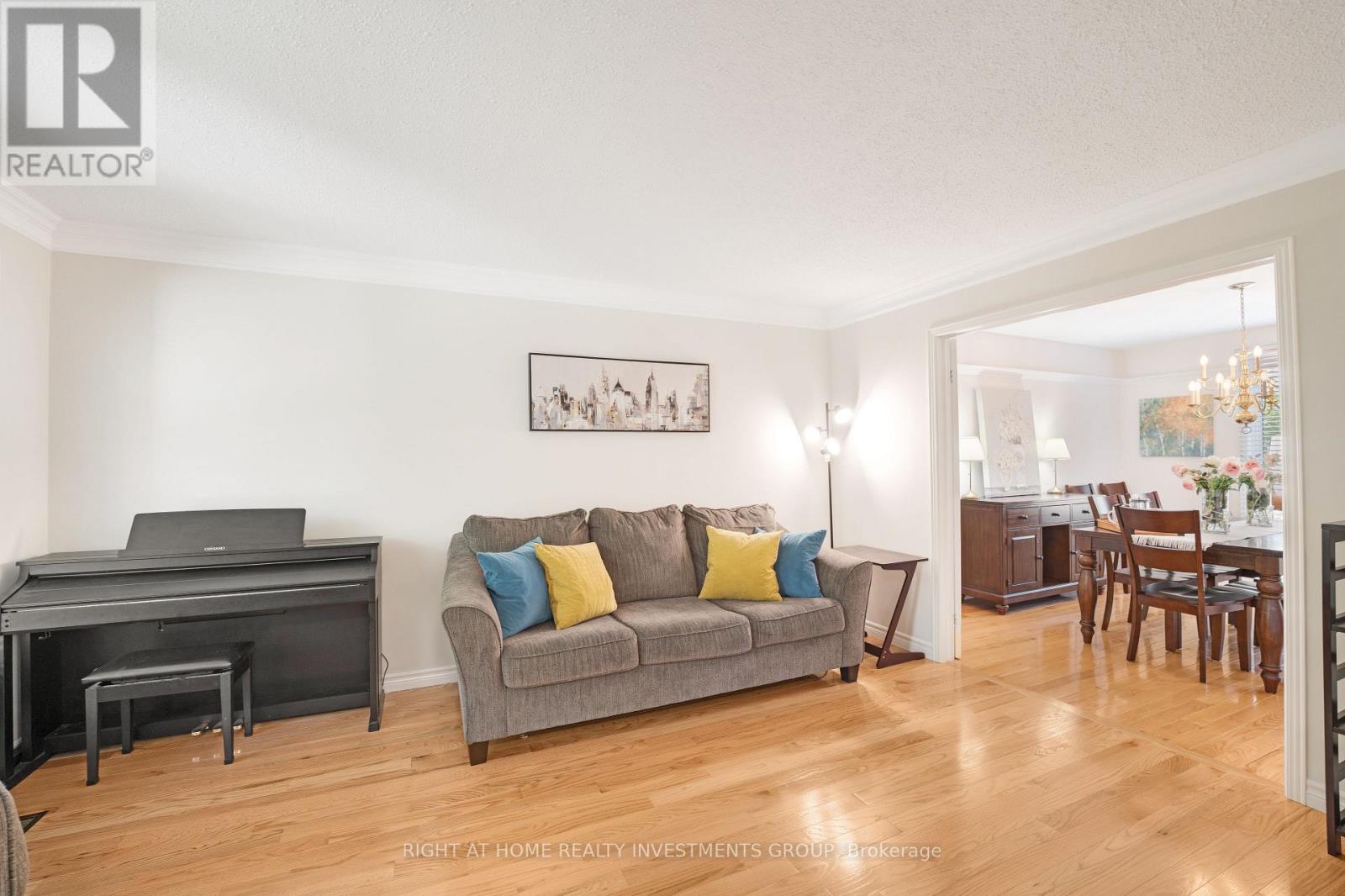 660 Whistler Drive N, Oshawa, Ontario  L1J 7N7 - Photo 5 - E12426162