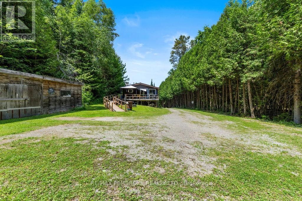 194 Klondike Road, Bonnechere Valley, Ontario  K0J 1T0 - Photo 3 - X12629874