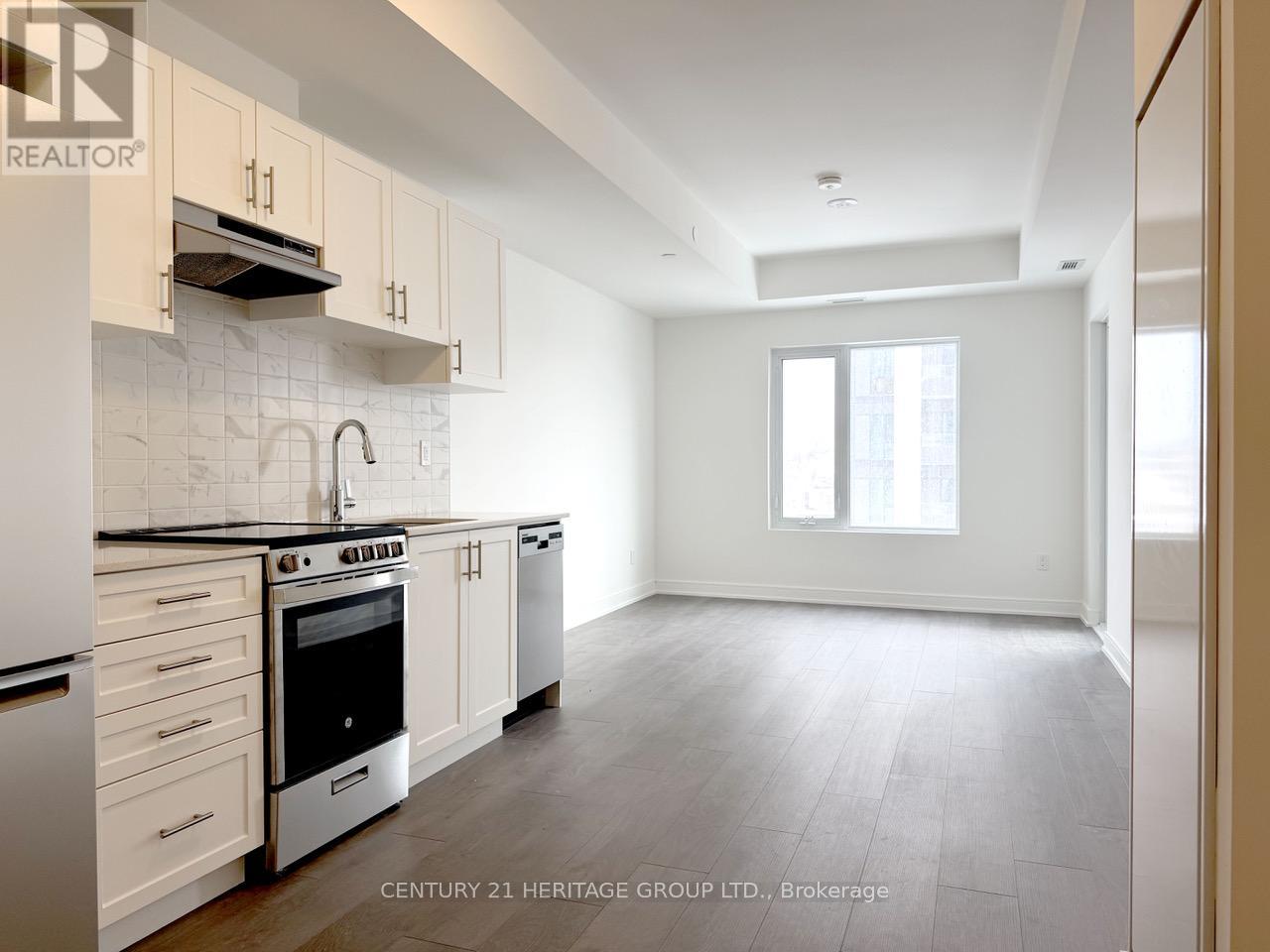 A906 - 705 DAVIS DRIVE, Newmarket, Ontario