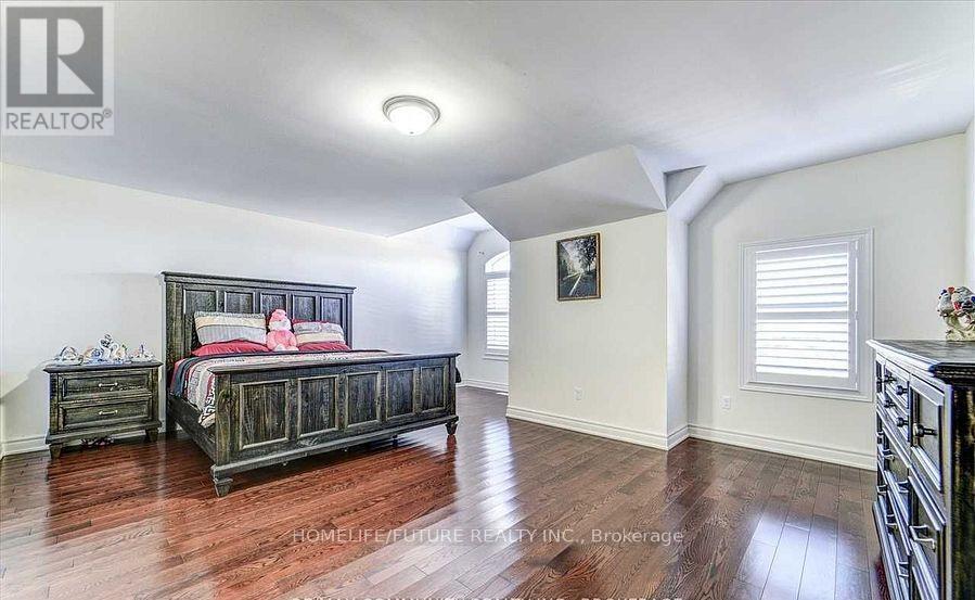 84 Wimbledon Court, Whitby, Ontario  L1P 0A6 - Photo 14 - E12441877