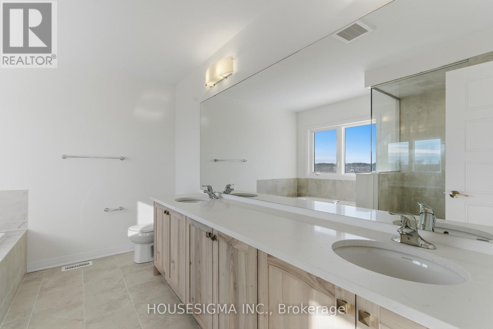 138 Aviron Crescent, Welland (Dain City), Ontario  L3B 0M5 - Photo 15 - X12611828